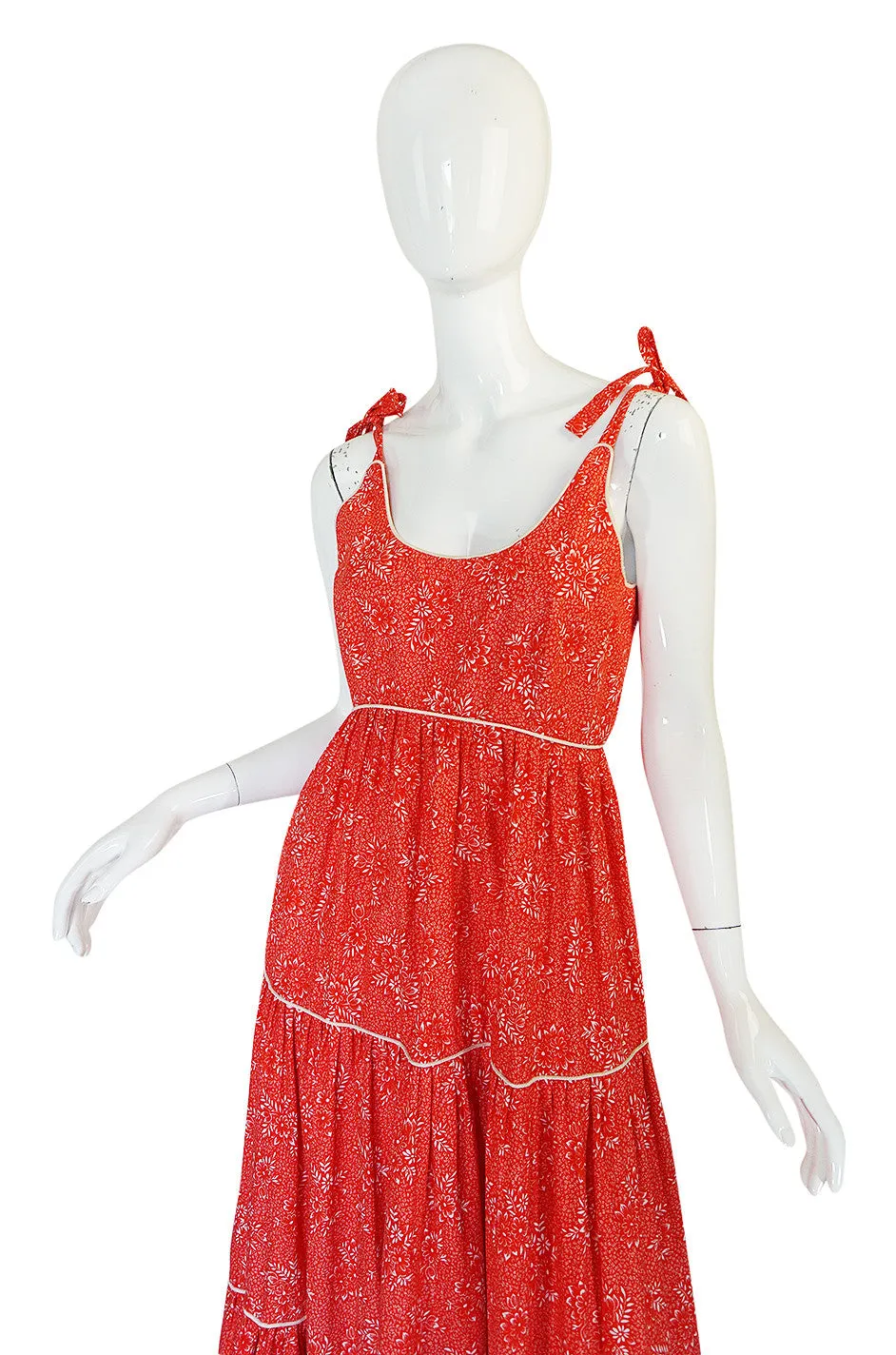 1970s Red Print & Tiered Victor Costa Cotton Dress