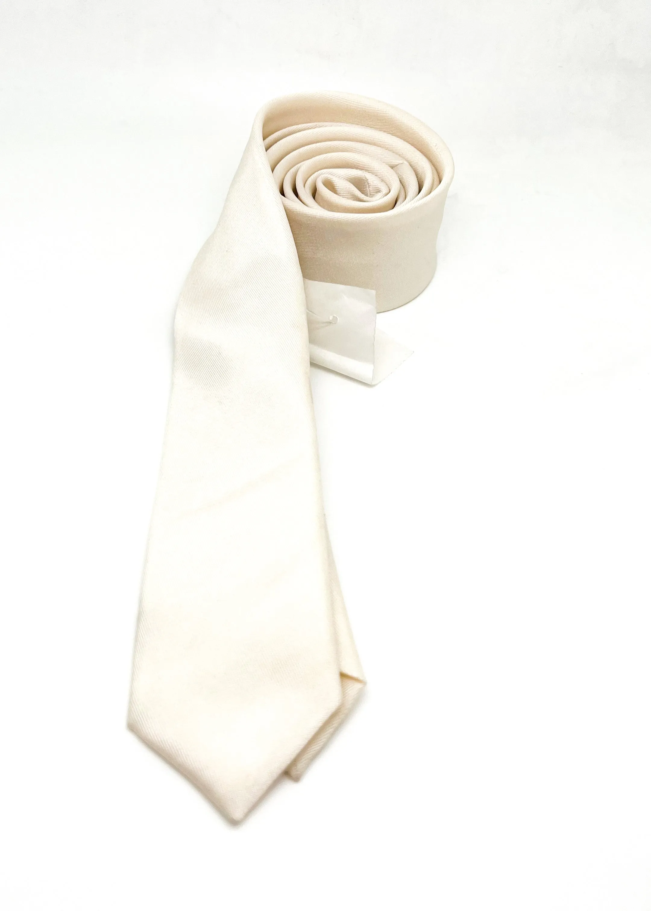 $220 BALENCIAGA - PARIS Off White Skinny Silk Tie 2.0" - Tie
