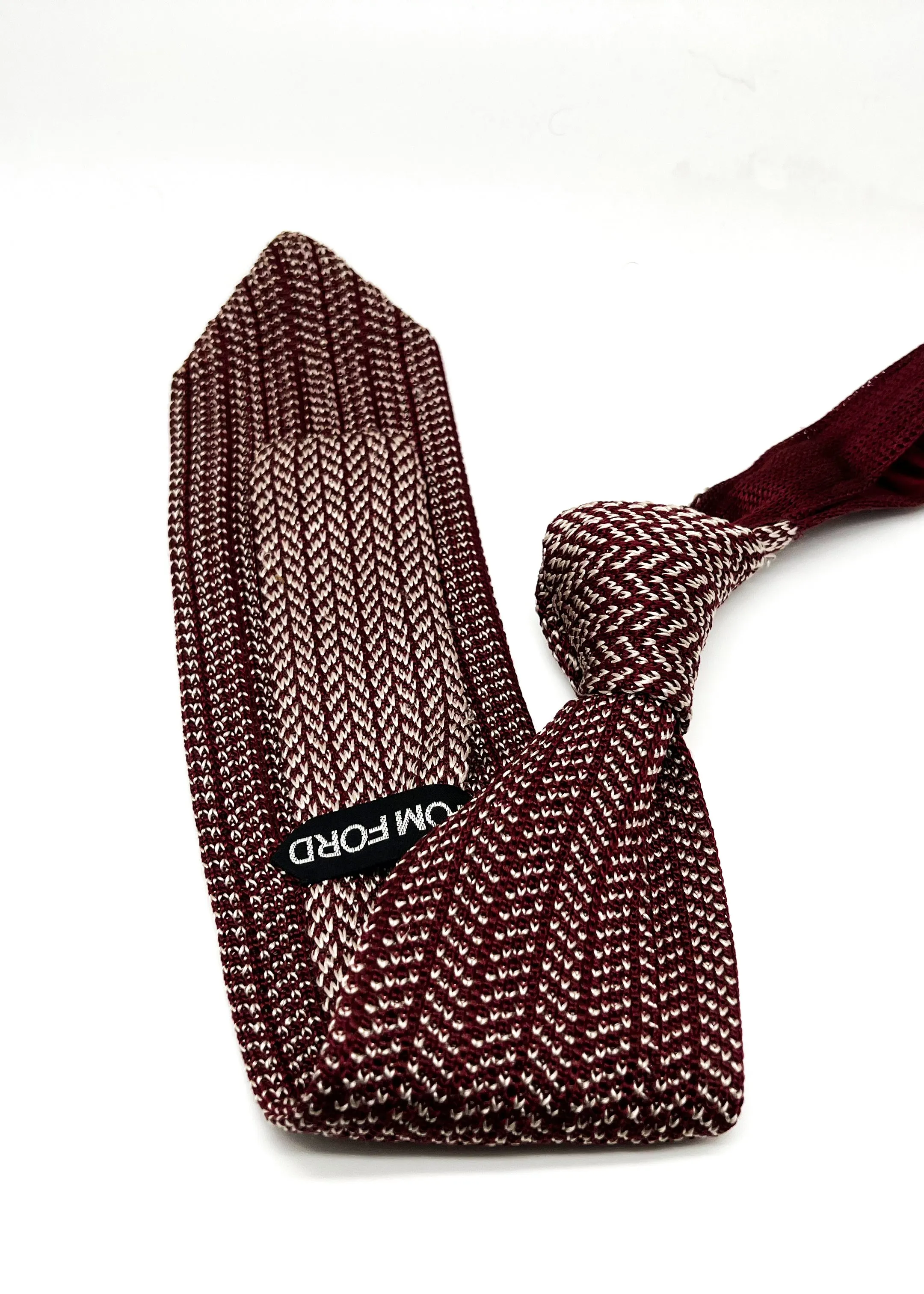$235 TOM FORD - Burgundy Chevron Pattern Knit Silk 3.25" - Tie