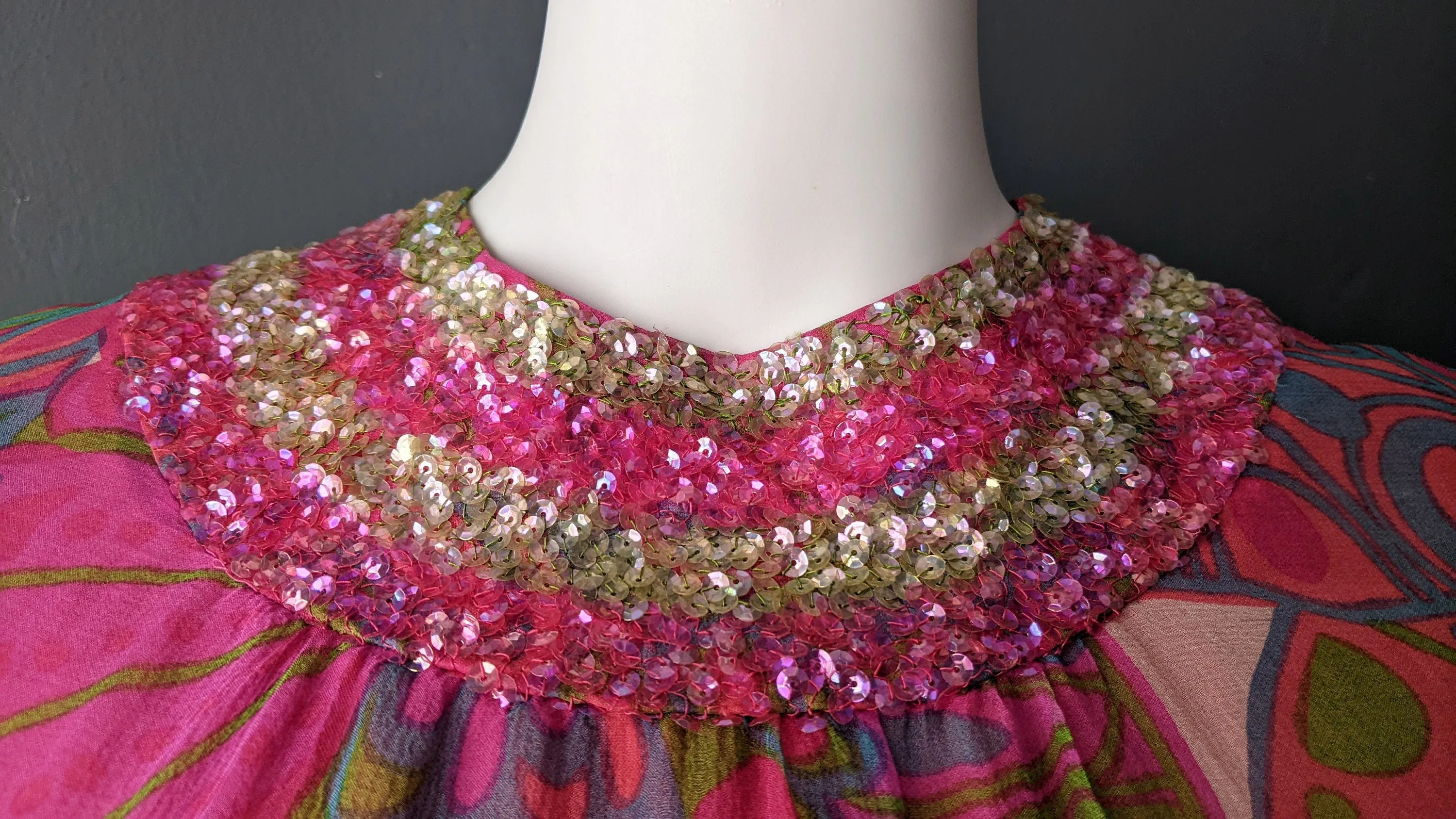 60s Psychedelic Silk Shift Dress with Sequin Collar by Robert Dorland of London, Size Small Medium