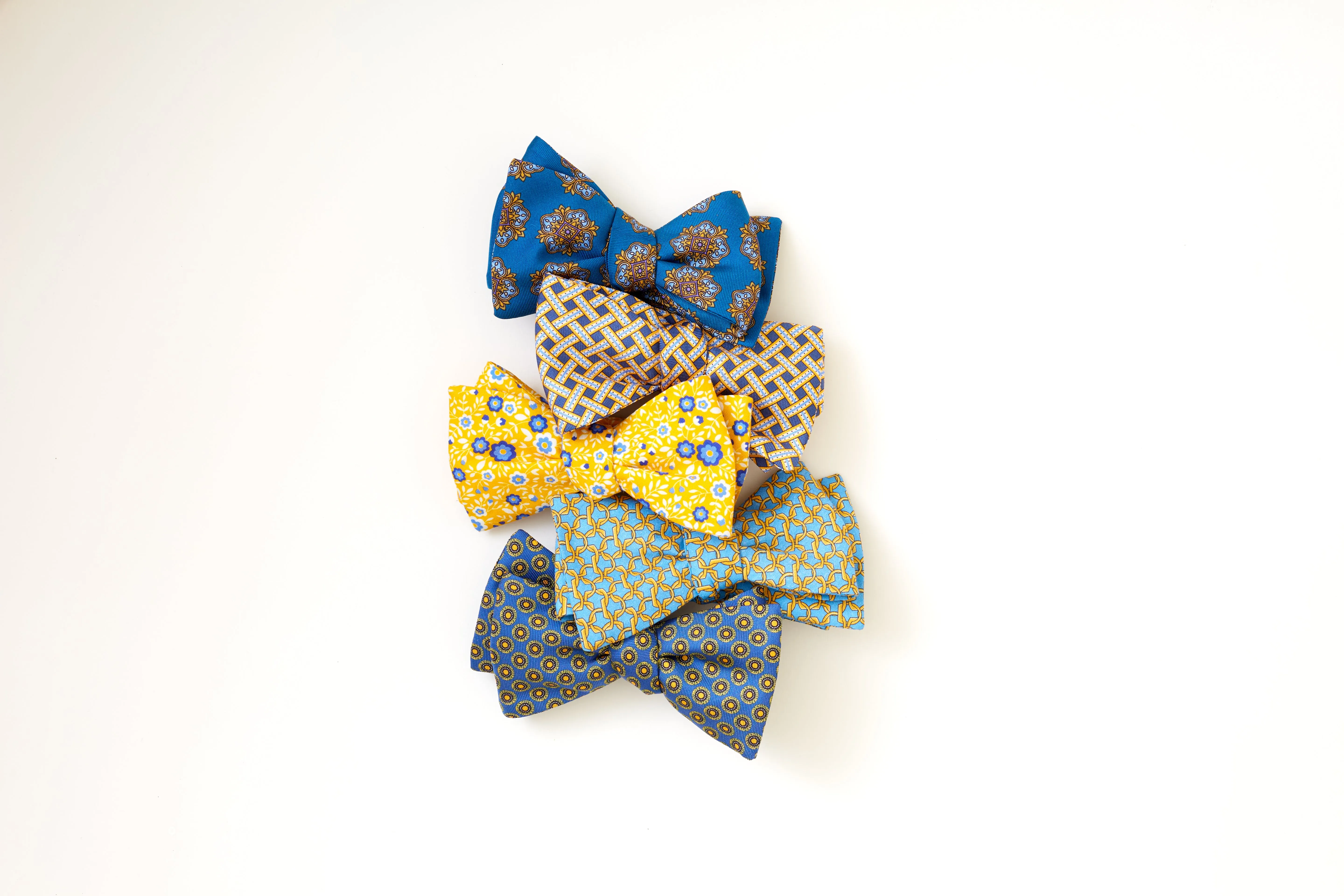 Albertina - bow ties