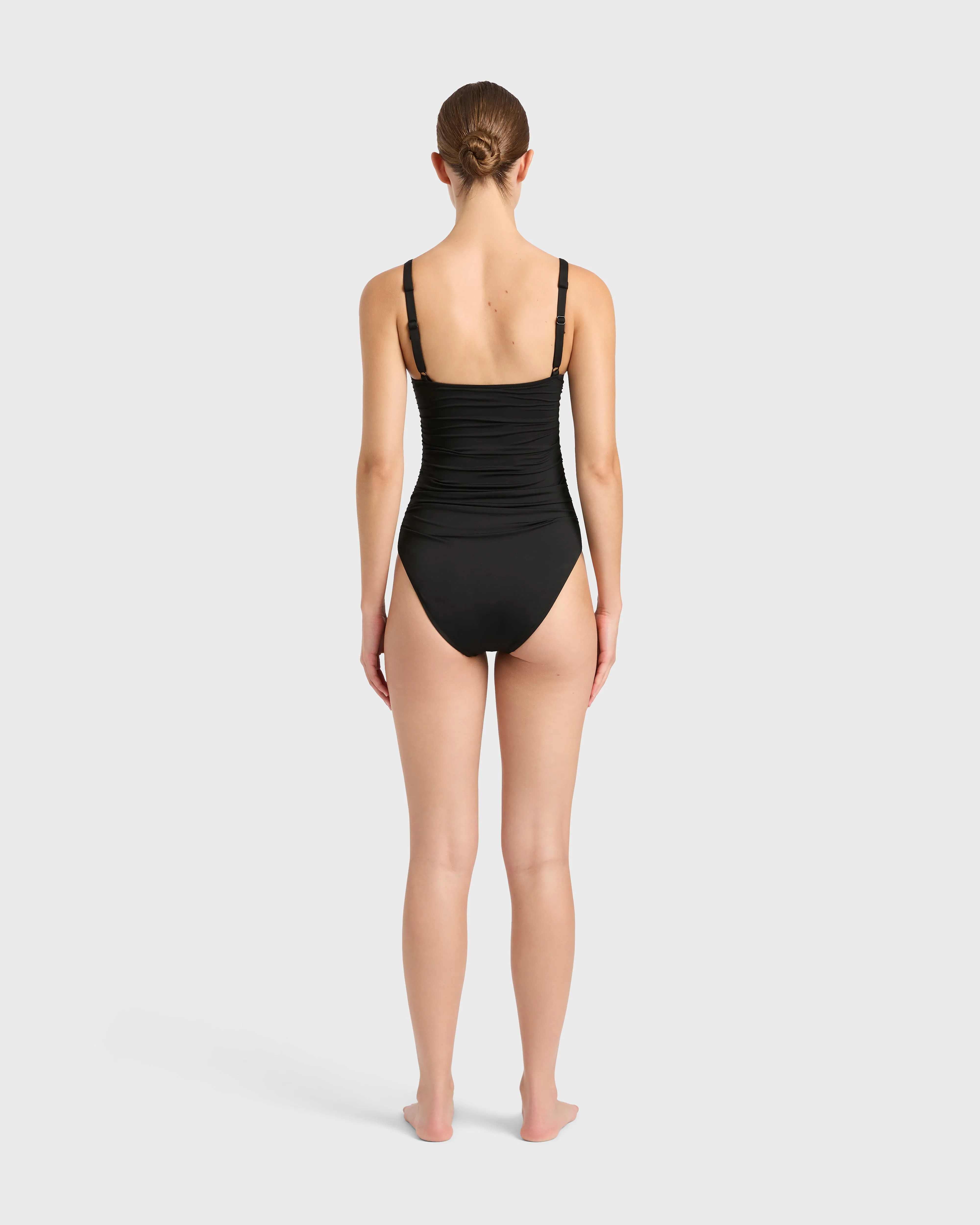 Arya One Piece - Black