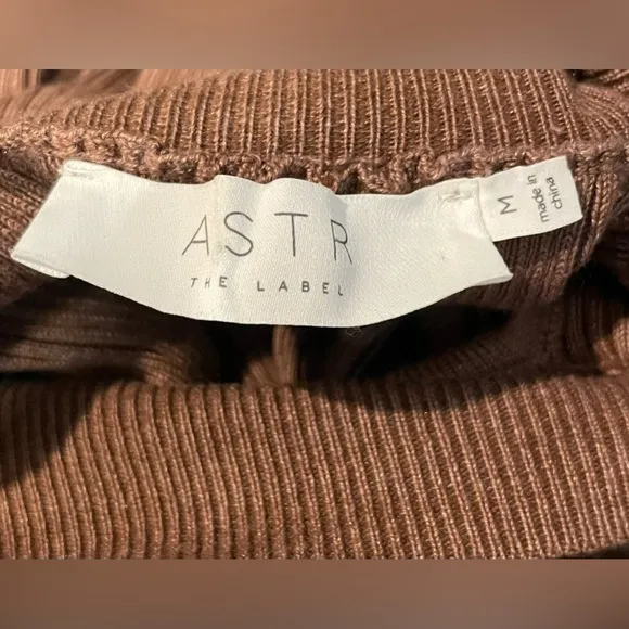 ASTR The Label FRONT CUTOUT LONG SLEEVE Brown SWEATER MIDI DRESS Medium