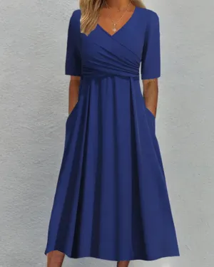 Austee - A-line dress with shorter sleeves