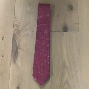 Big&Tall Red Dot Silk Tie
