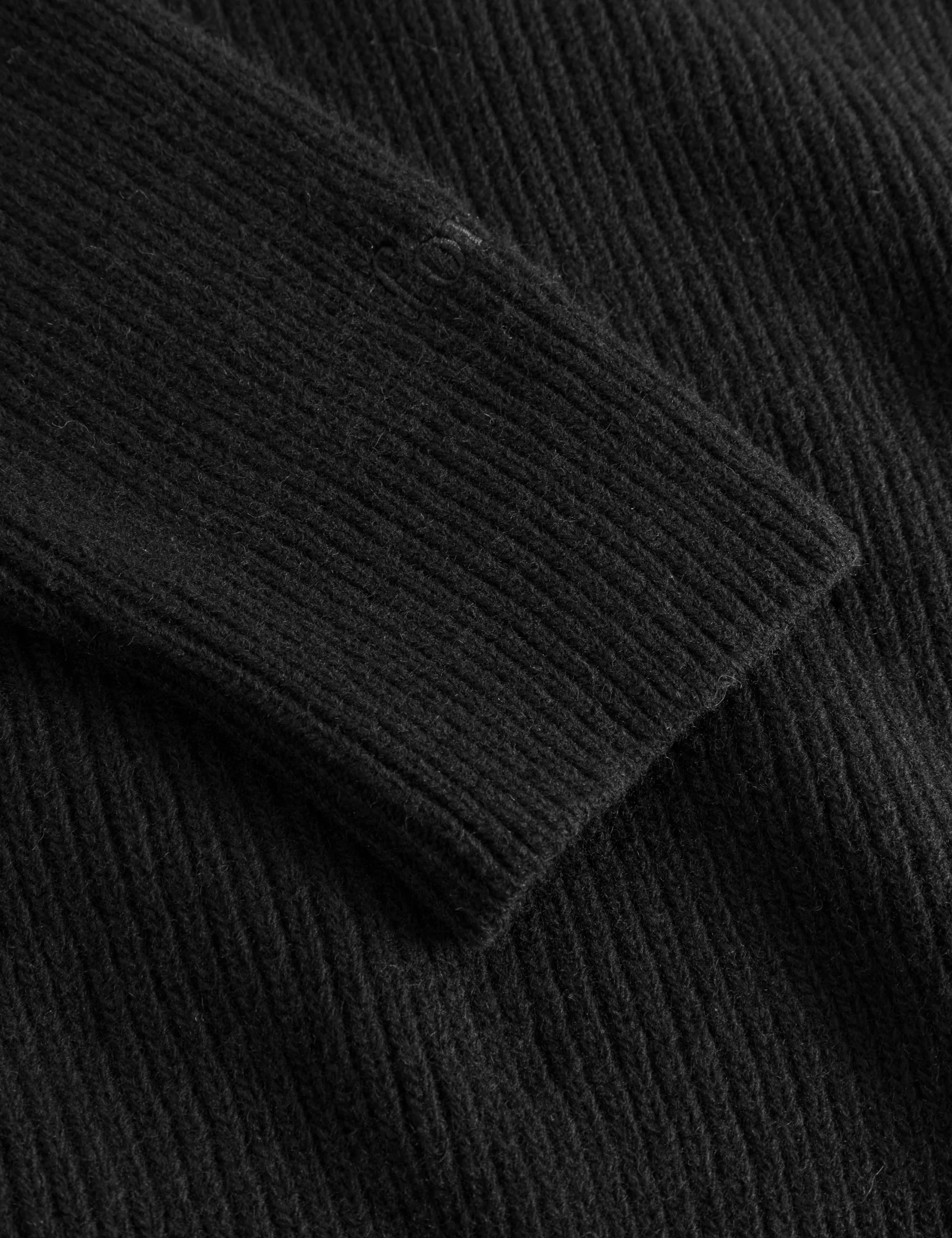 Cone Rib Knit | Black