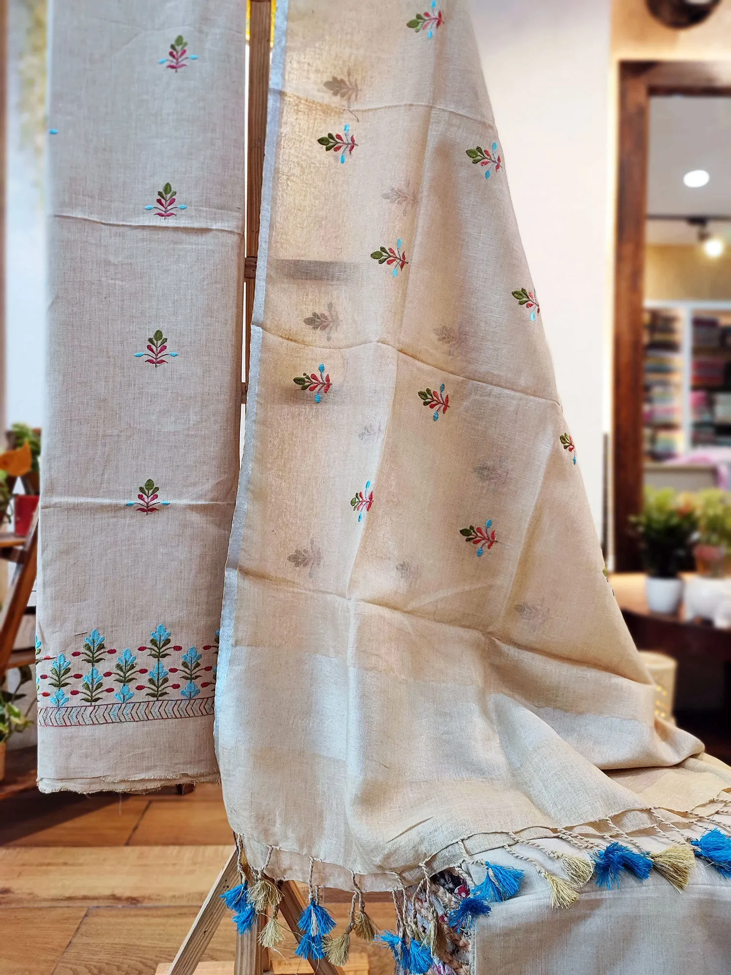 Cream Pure Linen Suit Set With Embroidery