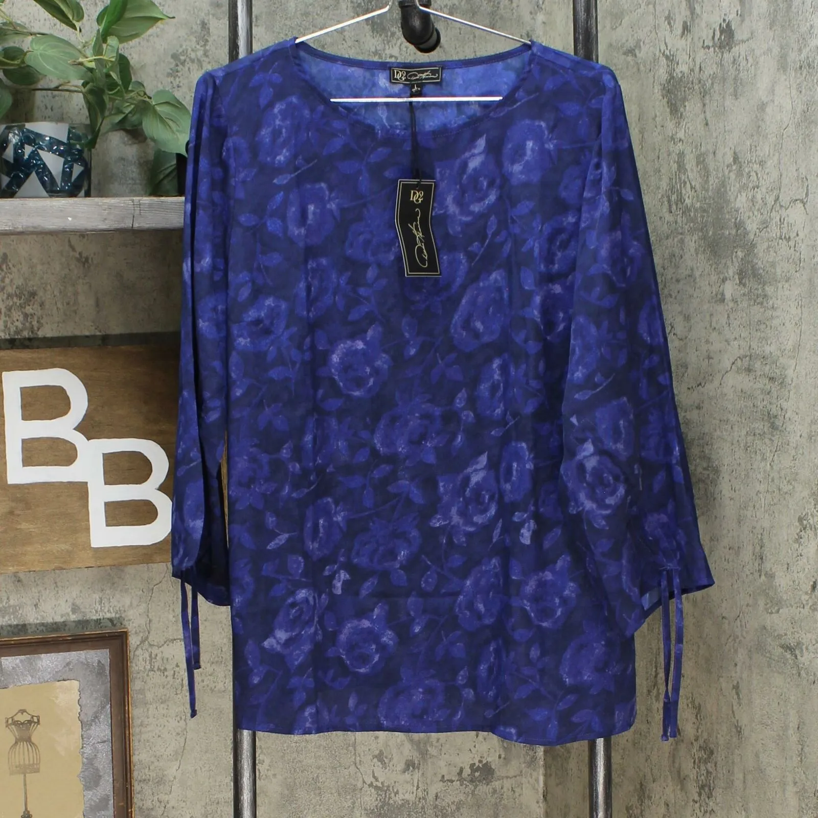 DG2 by Diane Gilman Women's Floral Cinch Sleeve Blouse