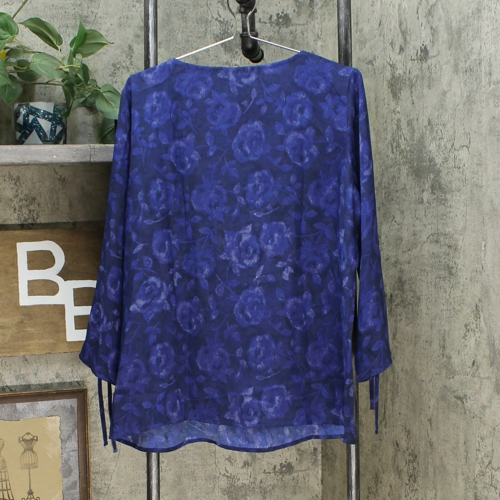 DG2 by Diane Gilman Women's Floral Cinch Sleeve Blouse