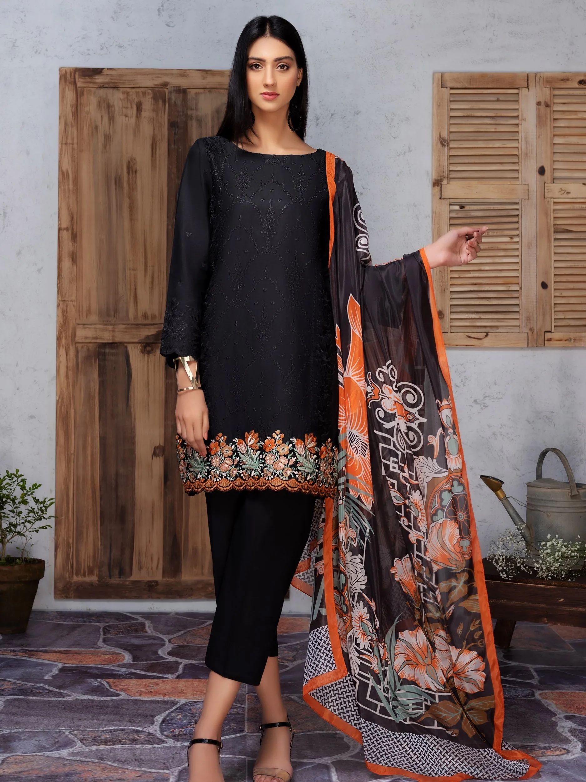 Embroidered Lawn 3 Piece Suit | Lime Light Women Eid Collection 2023
