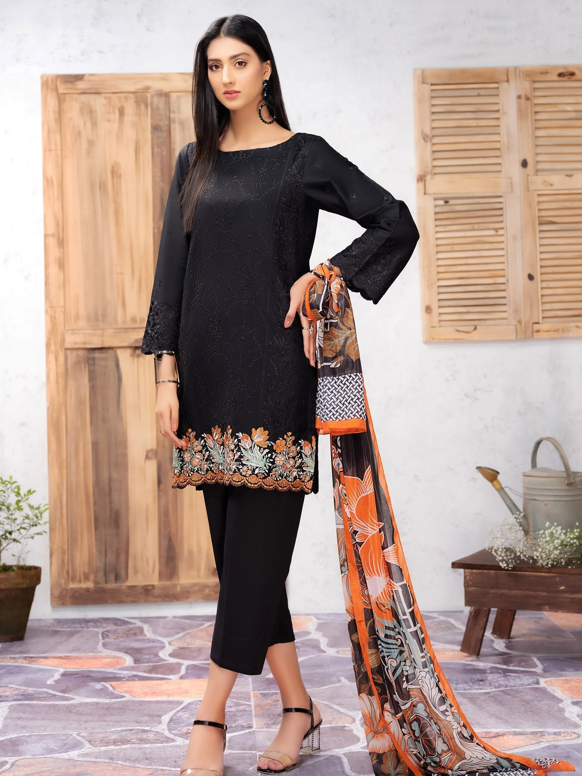 Embroidered Lawn 3 Piece Suit | Lime Light Women Eid Collection 2023