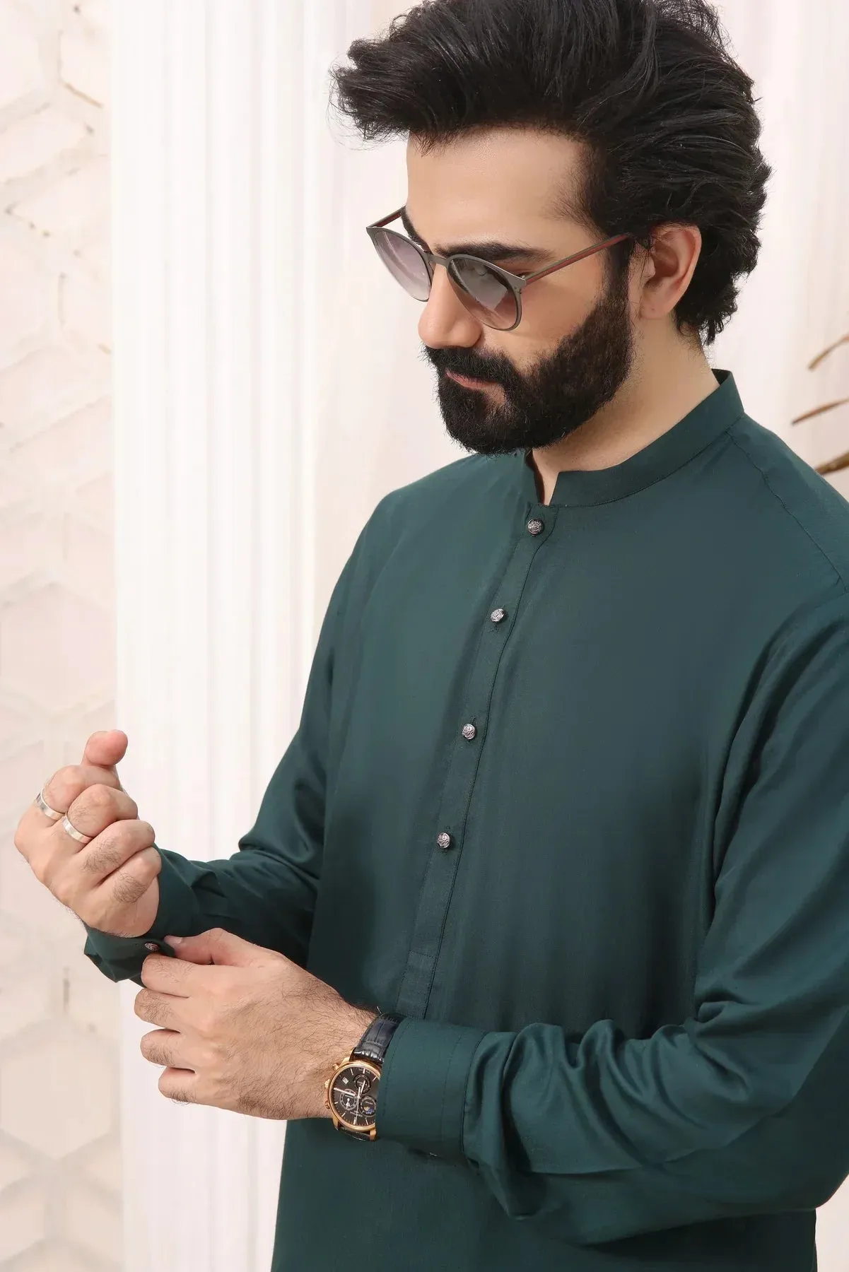 Enchanted Jade: Evergreen Shalwar Kameez for Men