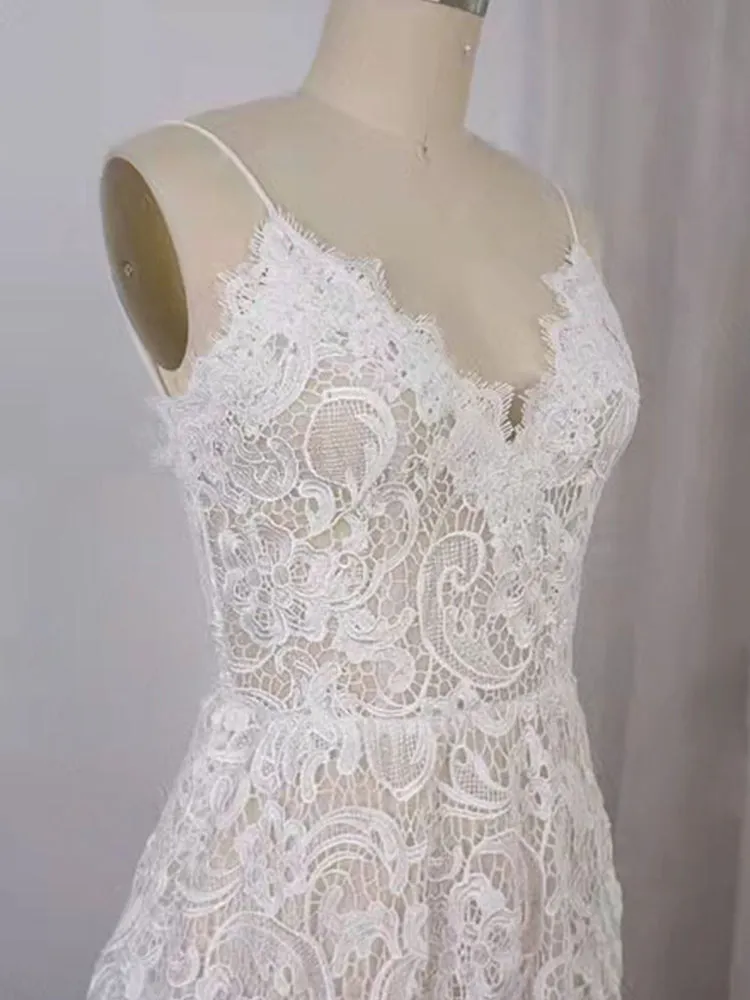 Exquisite Lace Spaghetti Straps V-neck Long Wedding Dresses