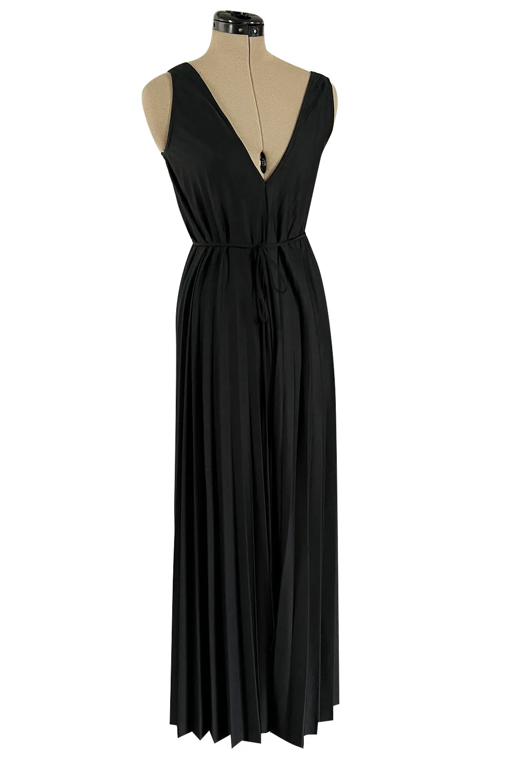 Fabulous 1970s Vicky Vaughn Extra Wide Leg Knife Pleated Jersey Jumpsuit