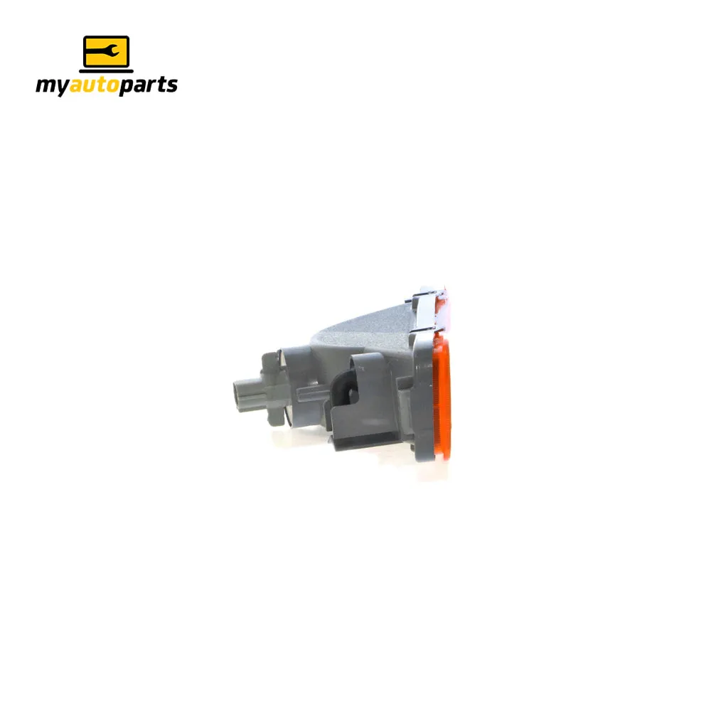 Front Bar Park / Indicator Lamp Drivers Side Genuine Suits Mitsubishi Challenger PA 1997 to 2000