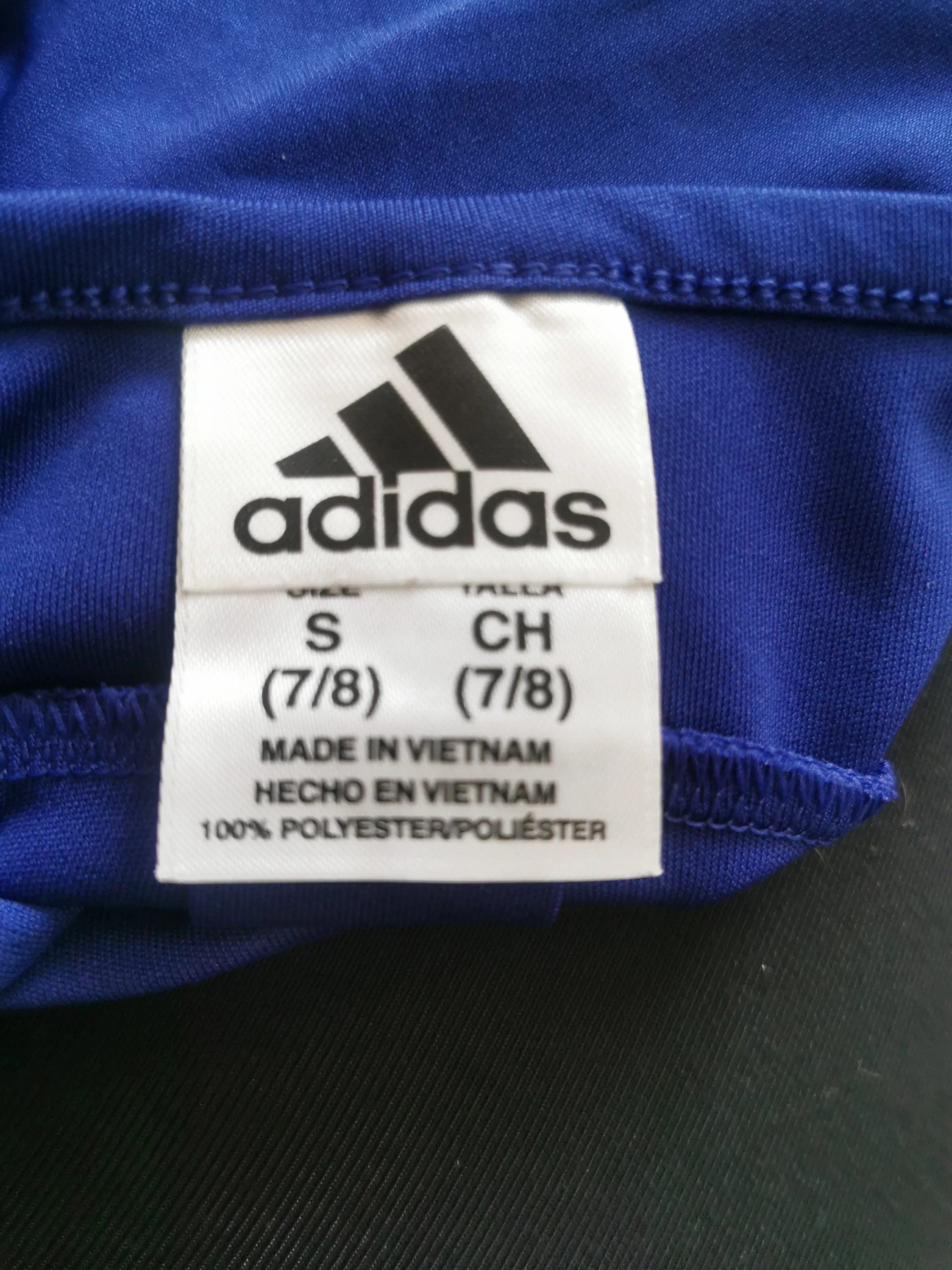 GIRL SIZE SMALL (7/8 YEARS) ADIDAS, Short sleeve Athletic Top EUC B35
