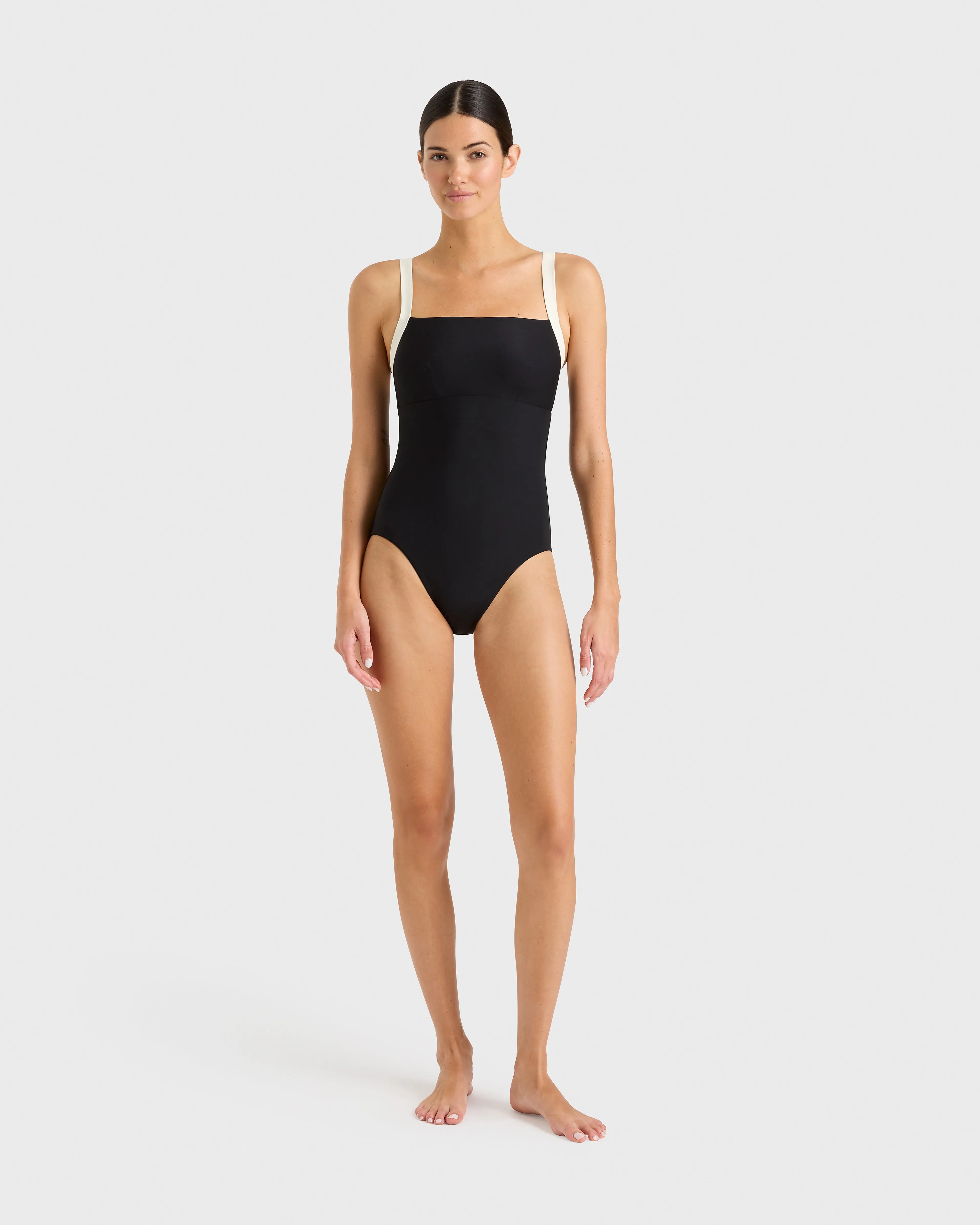 Hana One Piece - Black & Porcelain