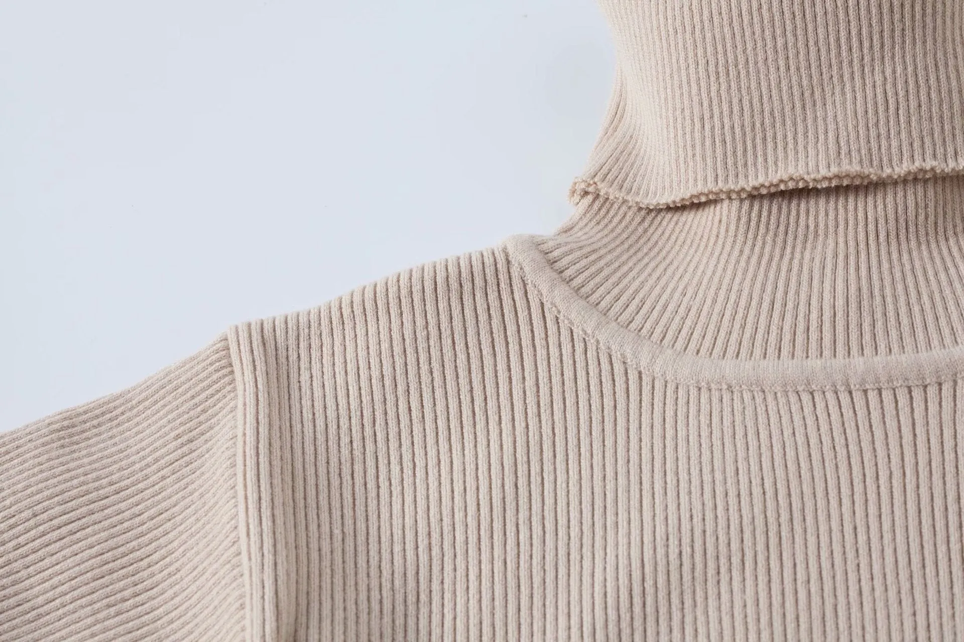 High-collared Lantern Sleeve Crop Tops Sweaters