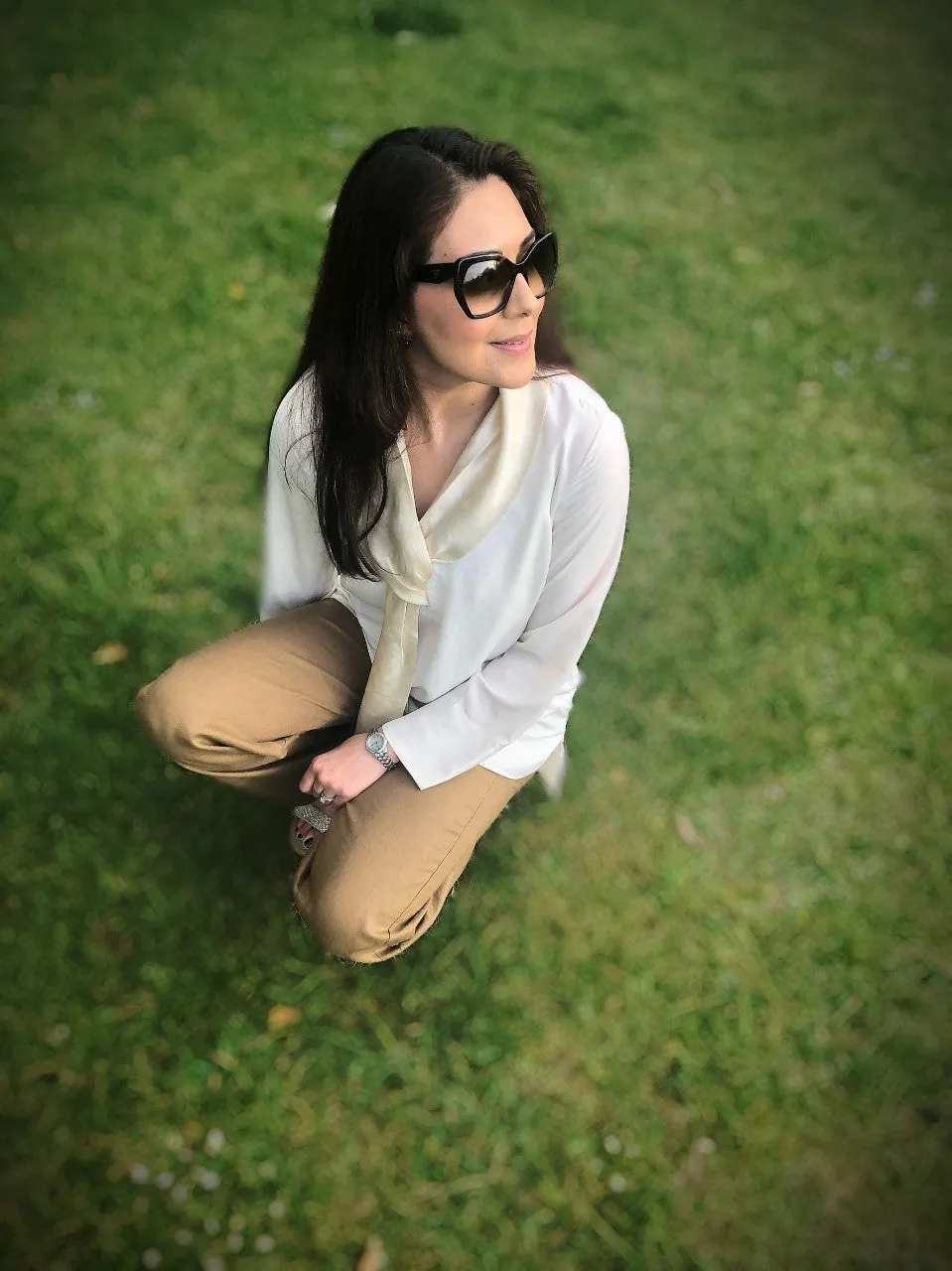 Knotted Silk Scarf Blouse (IVORY)