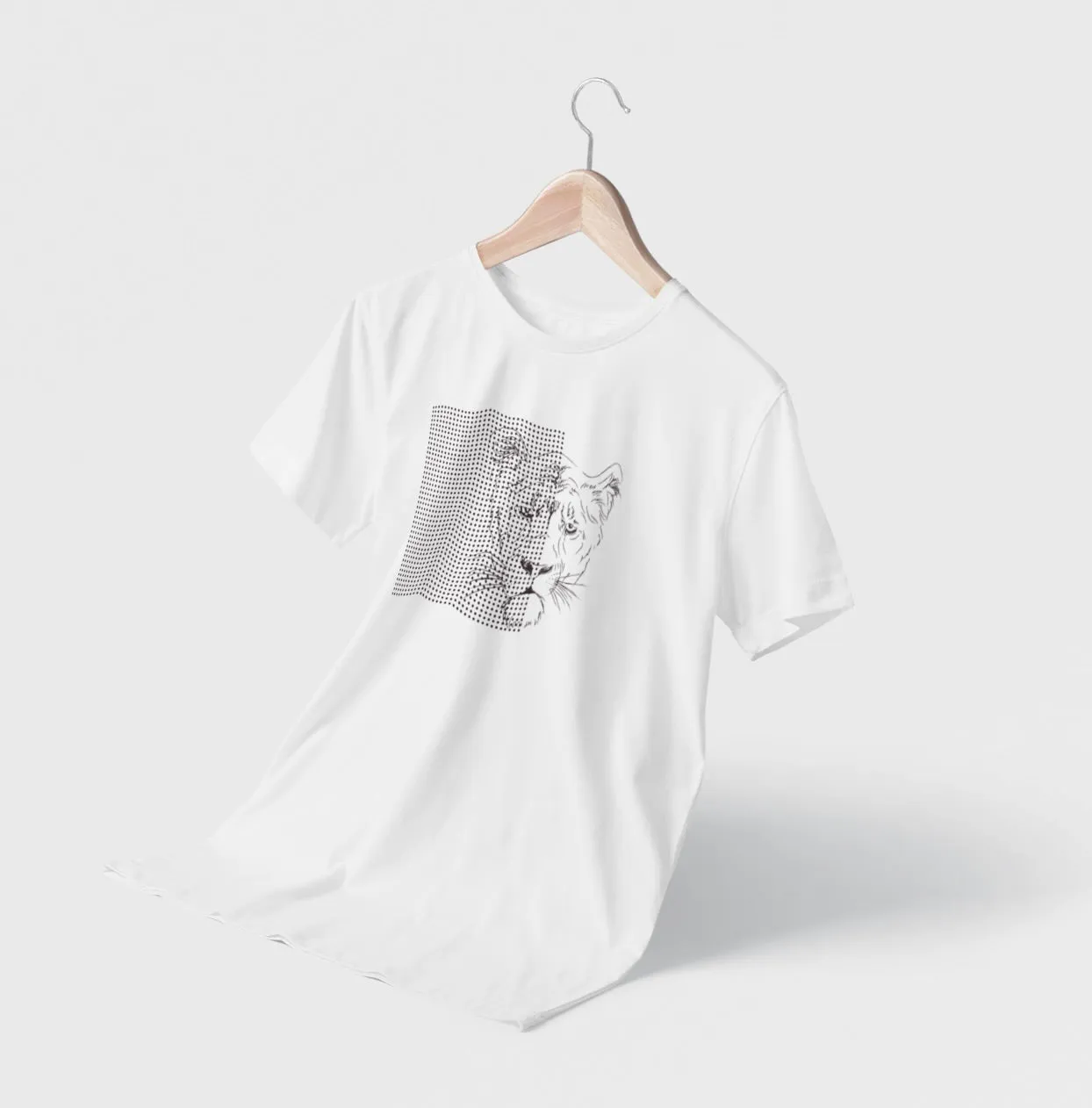 Lioness Cotton Modern Fit Graphic Tee /  1 Color