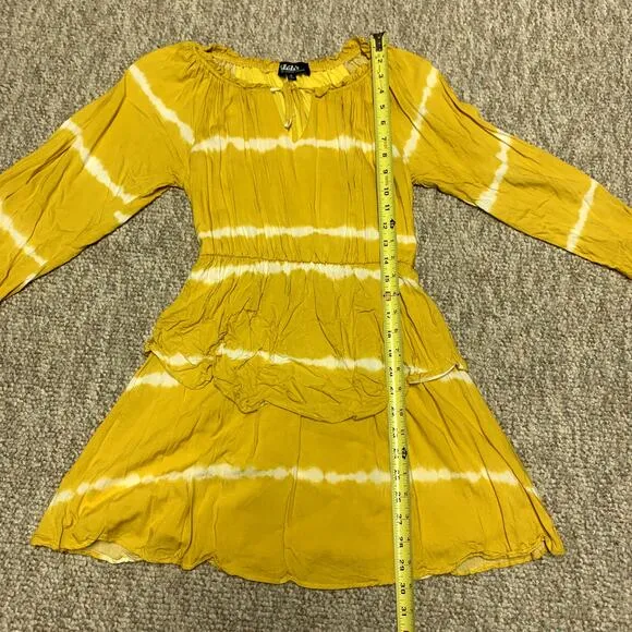 Lulu's yellow and white striped long-sleeve casual dress size S