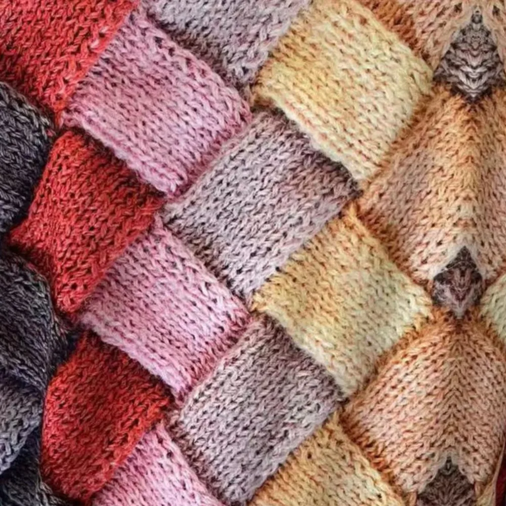 Marina® | Colorful sweater with a pattern