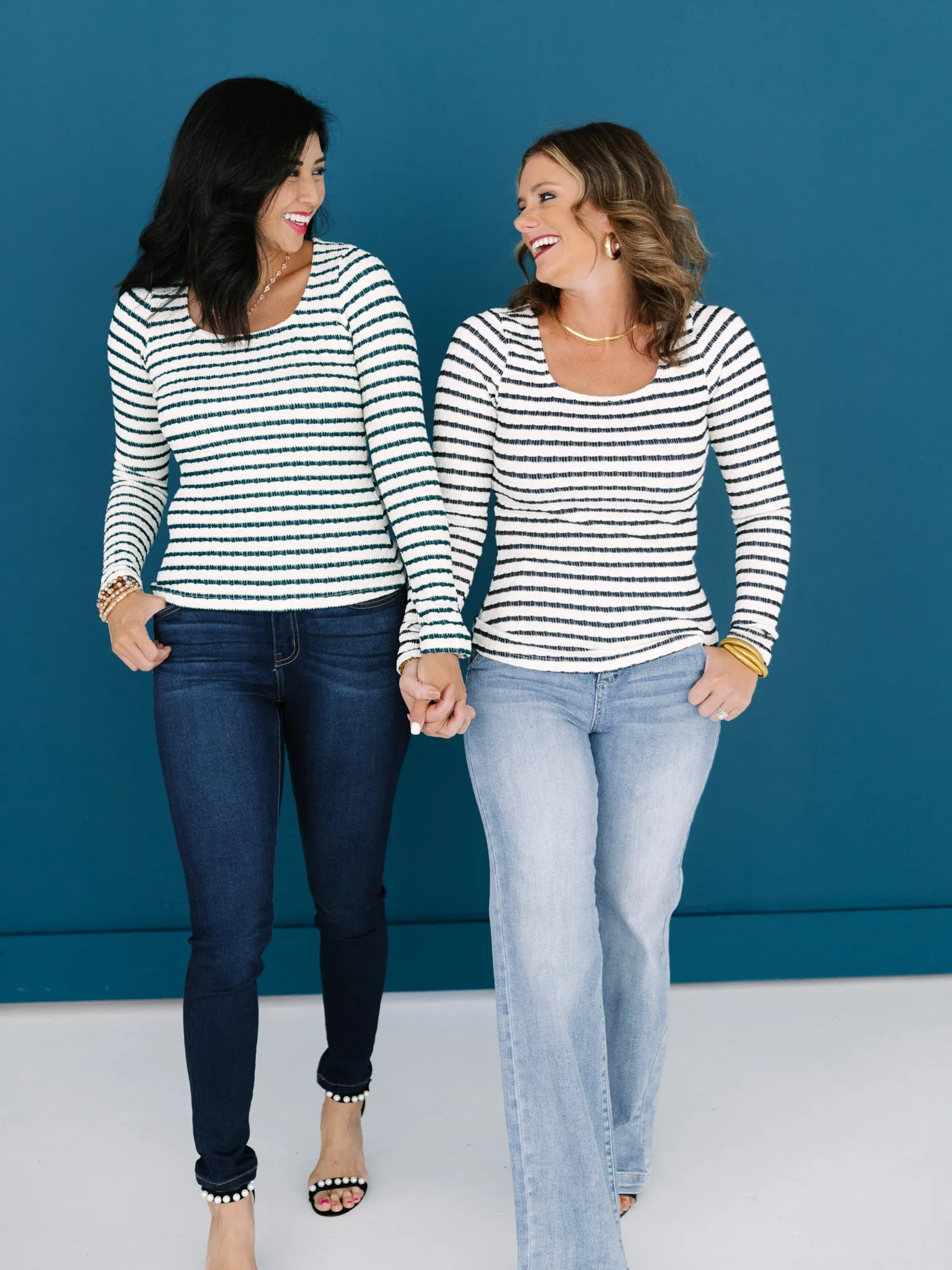 Mariner Scoop Top