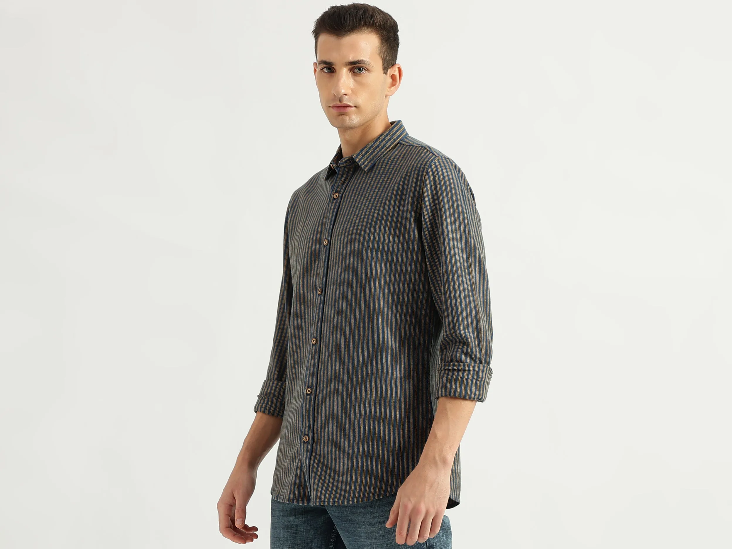 Men's Slim Fit Spread Collar Striped Shirts