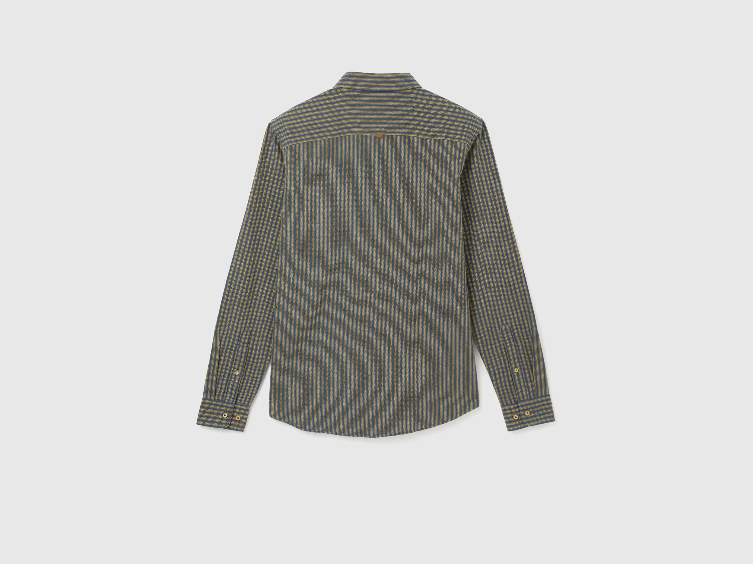 Men's Slim Fit Spread Collar Striped Shirts