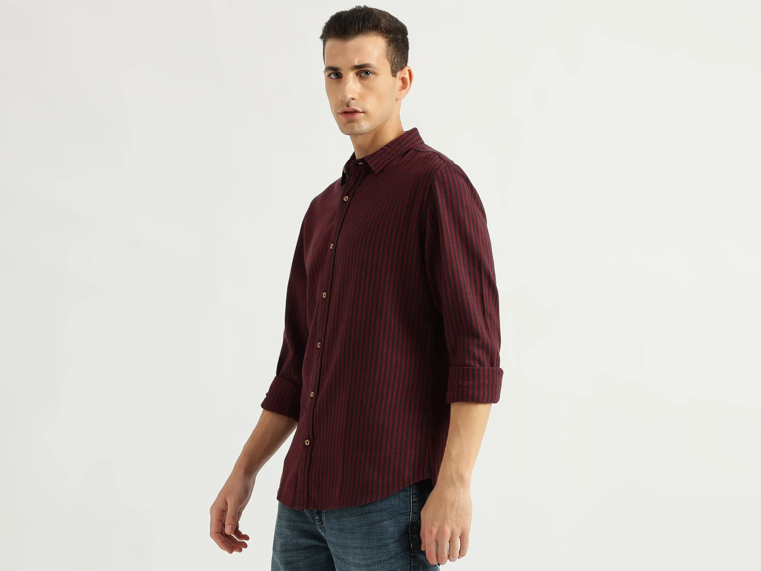 Men's Slim Fit Spread Collar Striped Shirts