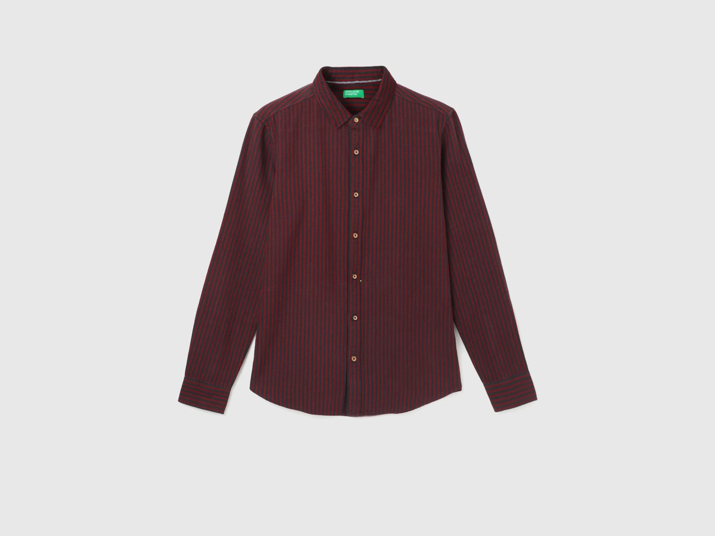 Men's Slim Fit Spread Collar Striped Shirts