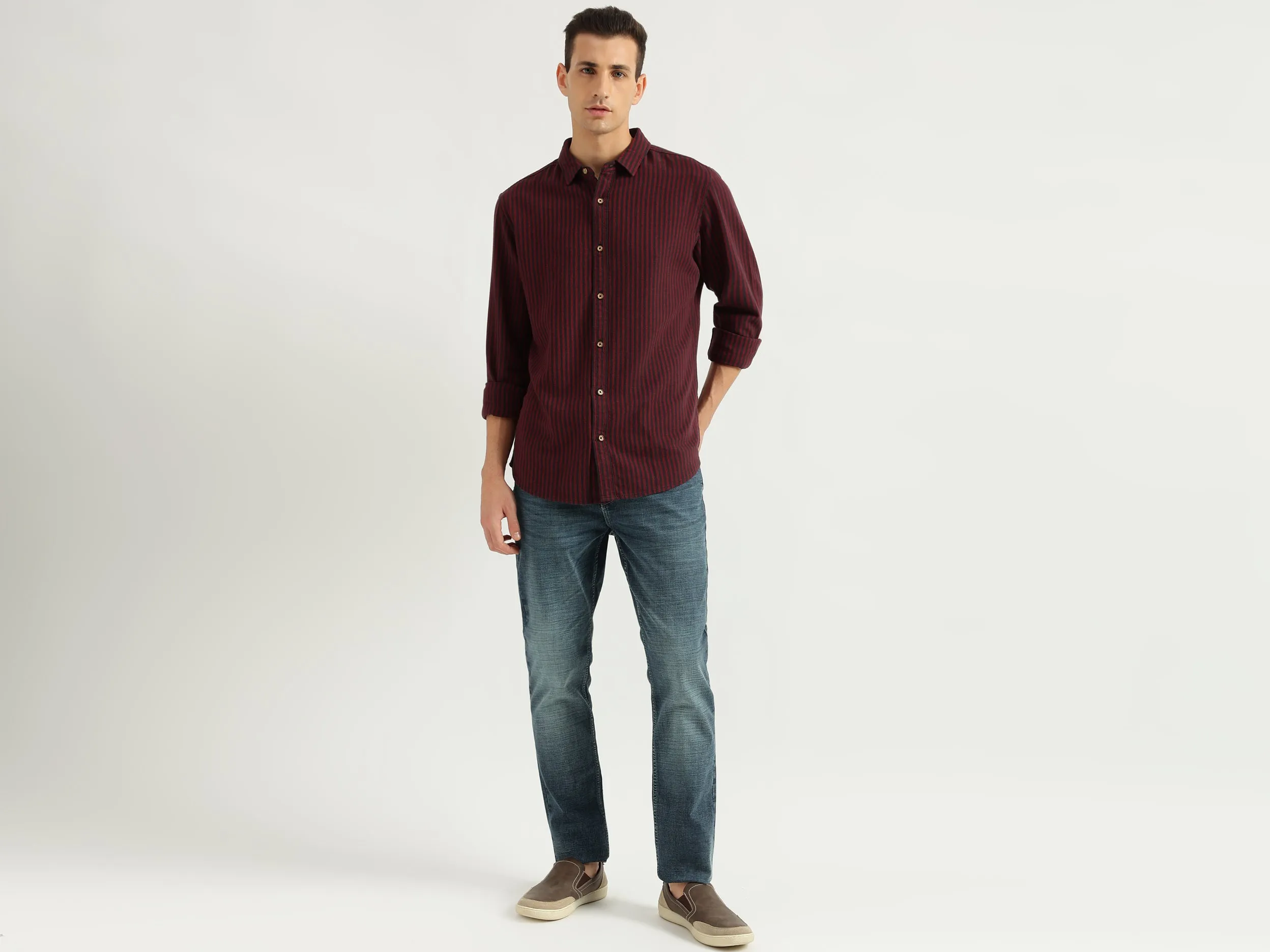 Men's Slim Fit Spread Collar Striped Shirts