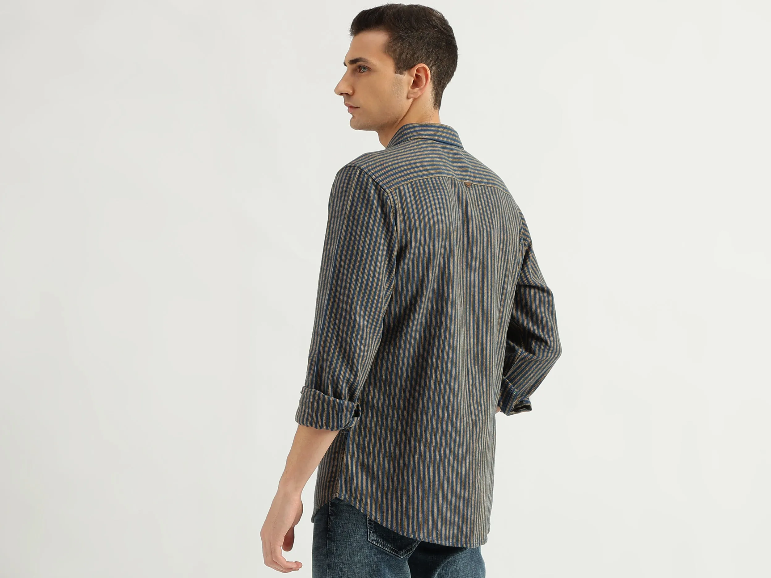 Men's Slim Fit Spread Collar Striped Shirts