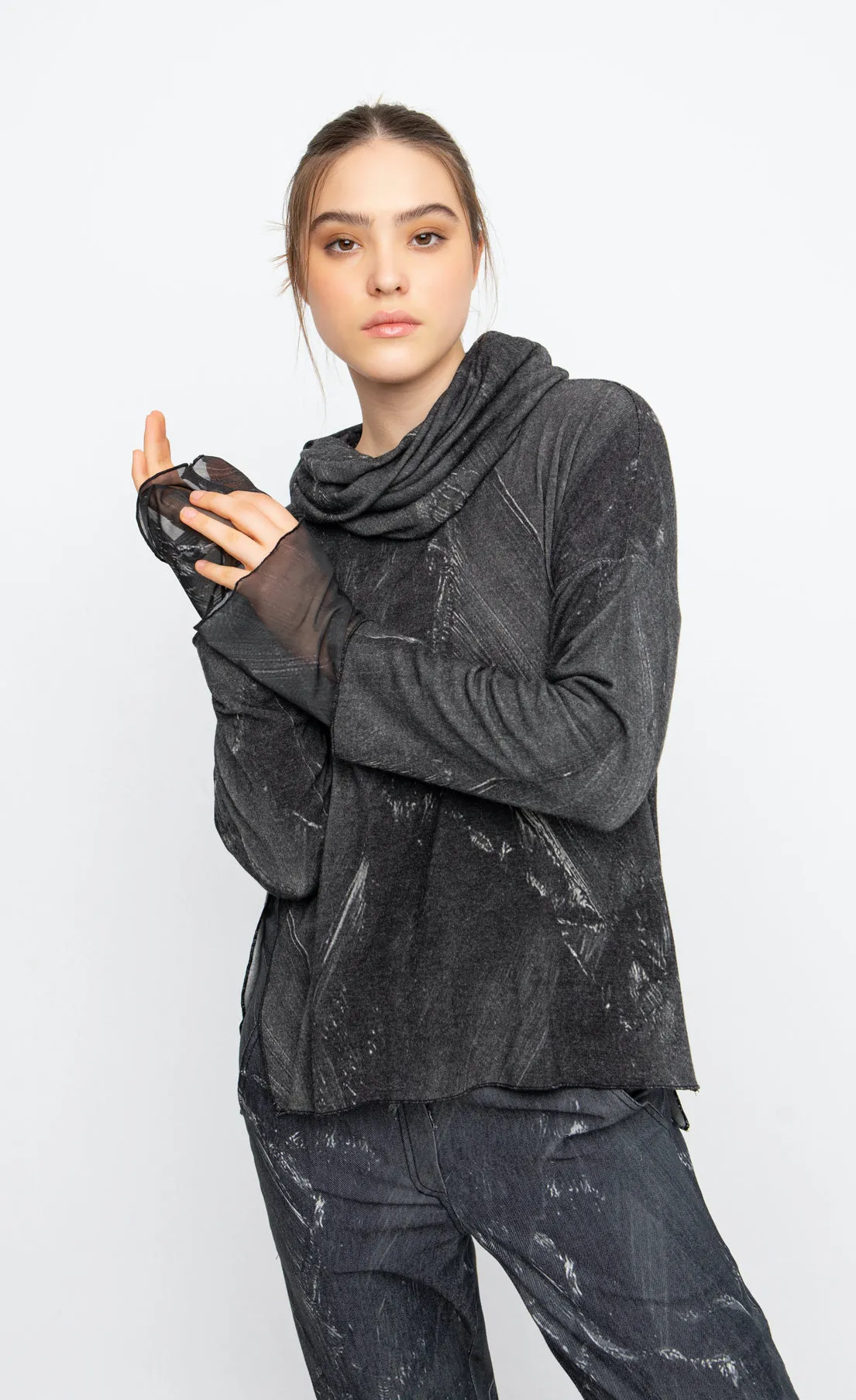 Ozai N Ku Brush Top