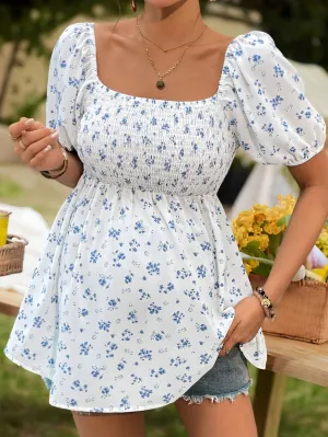 Parte superior fruncida boho con estampado floral