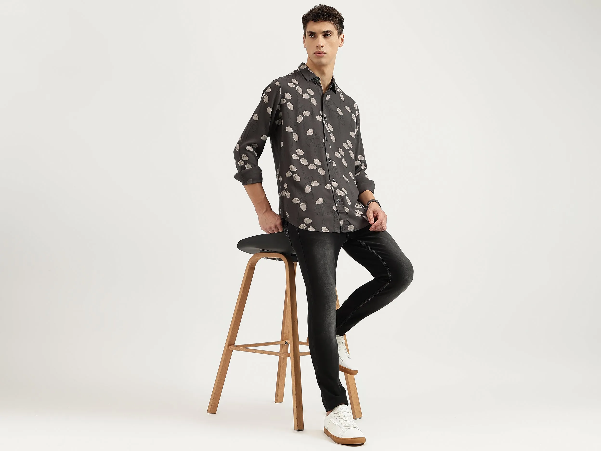 Slim Fit Spread Collar Printed Shirts
