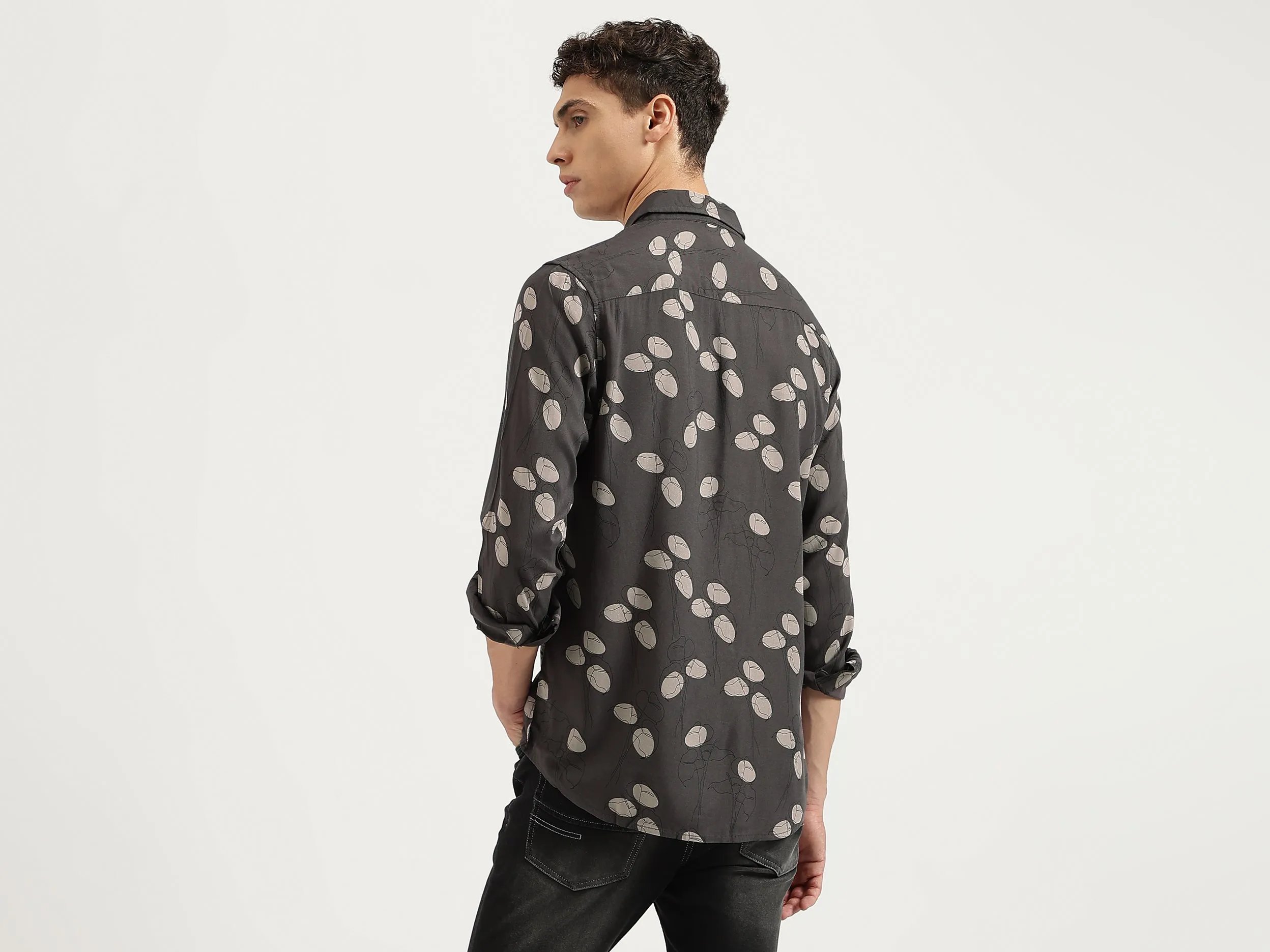 Slim Fit Spread Collar Printed Shirts