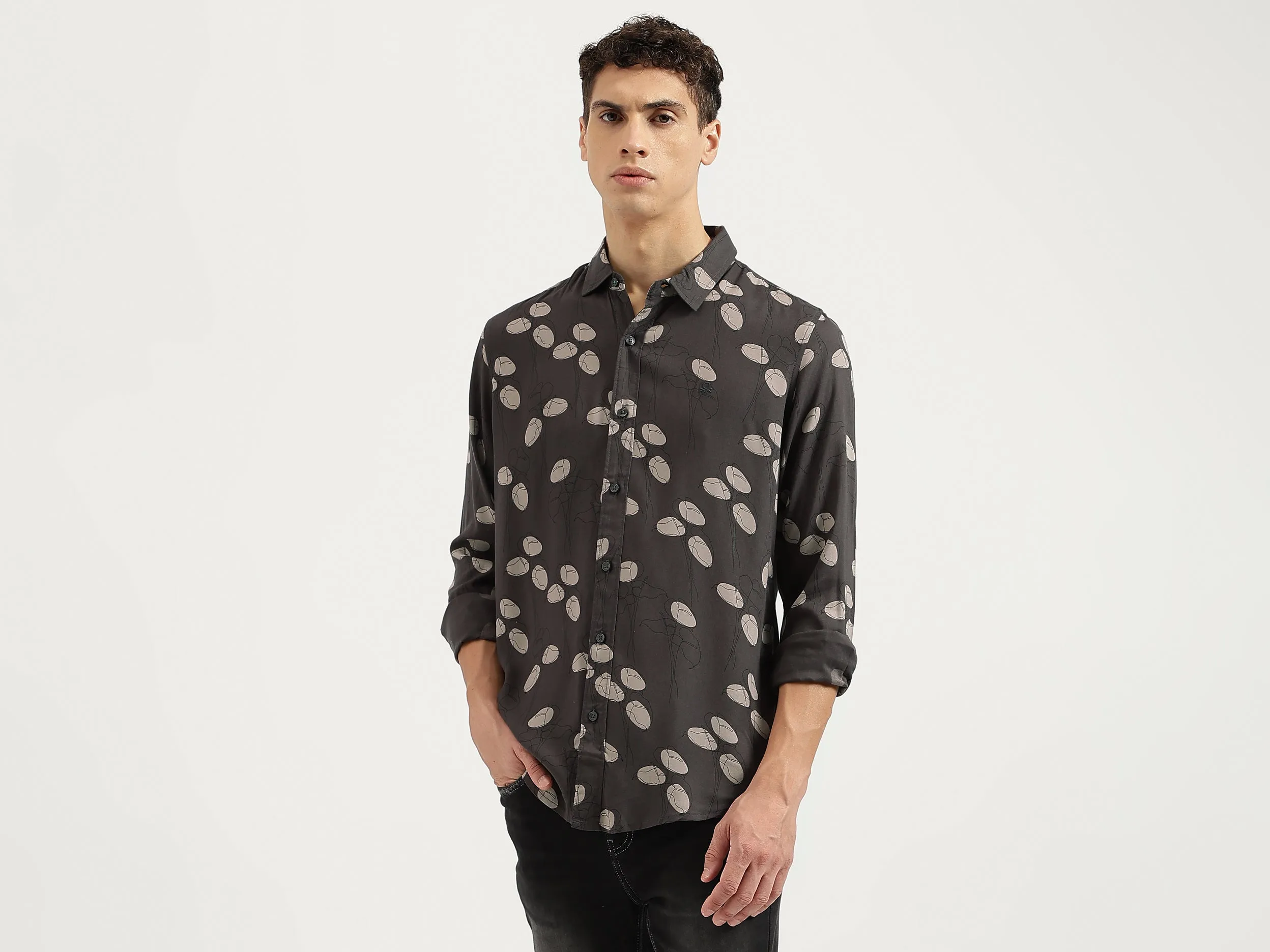 Slim Fit Spread Collar Printed Shirts