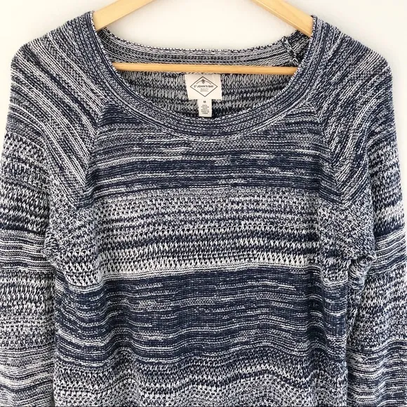 St. John’s Bay Navy Blue Knit Sweater Sz Medium