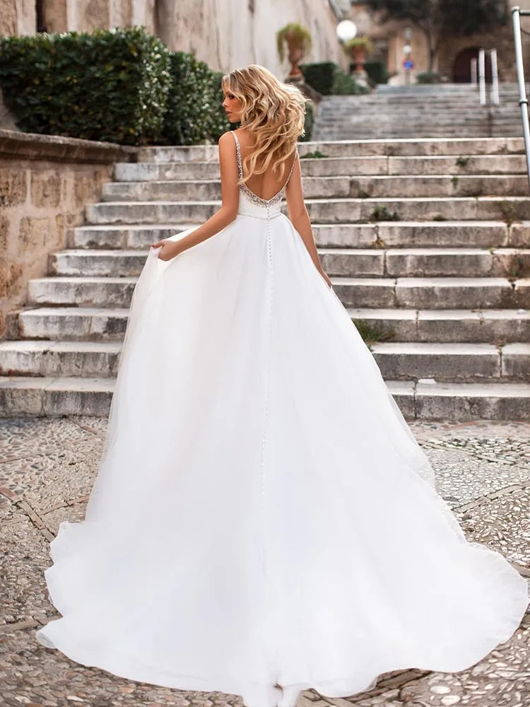 The Sales Rack-Luxury Bride Dress With Beading And Tulle A-line V-neck