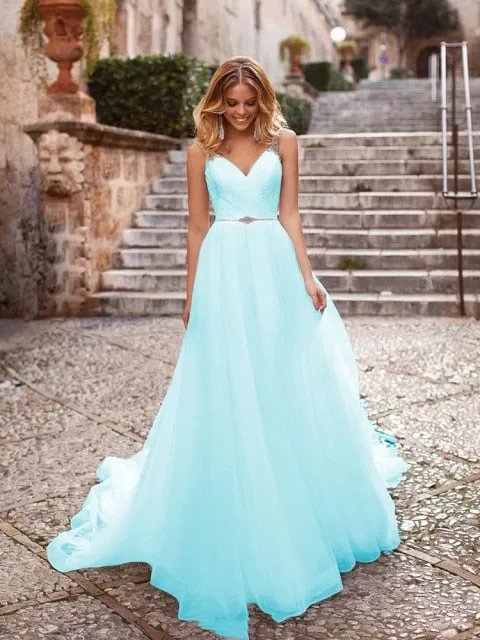 The Sales Rack-Luxury Bride Dress With Beading And Tulle A-line V-neck
