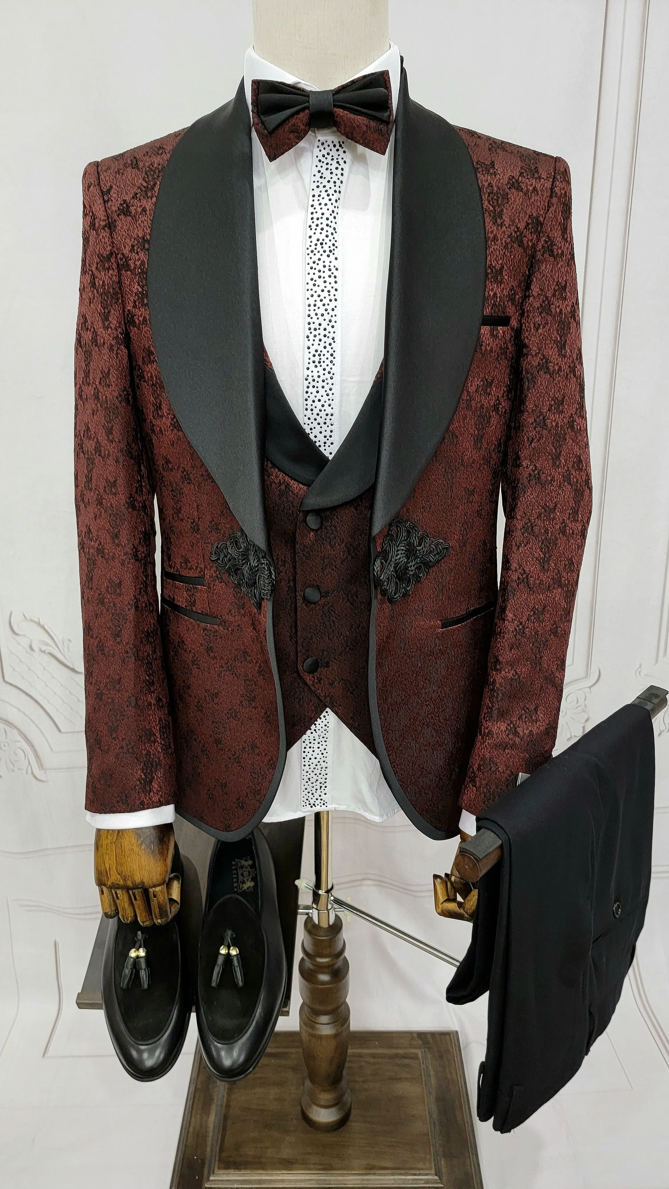 Three Pieces Tuxedo Suit with Contrasting Black Satin Lapel, matching bow tie and Black Pants