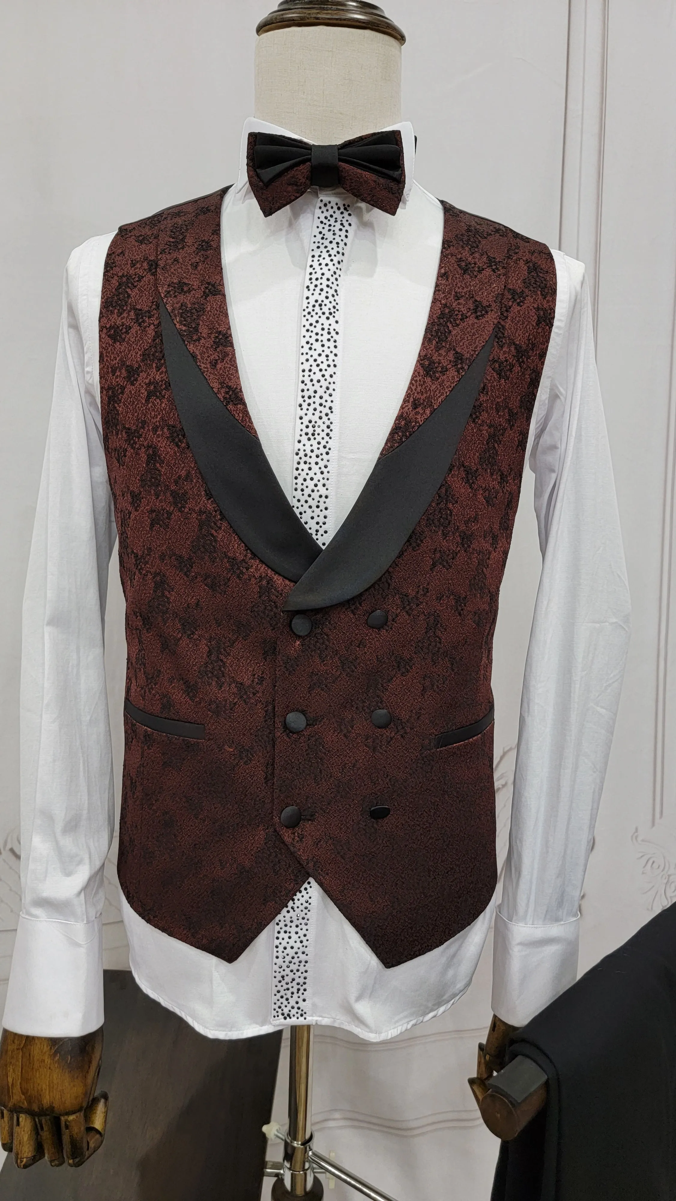 Three Pieces Tuxedo Suit with Contrasting Black Satin Lapel, matching bow tie and Black Pants