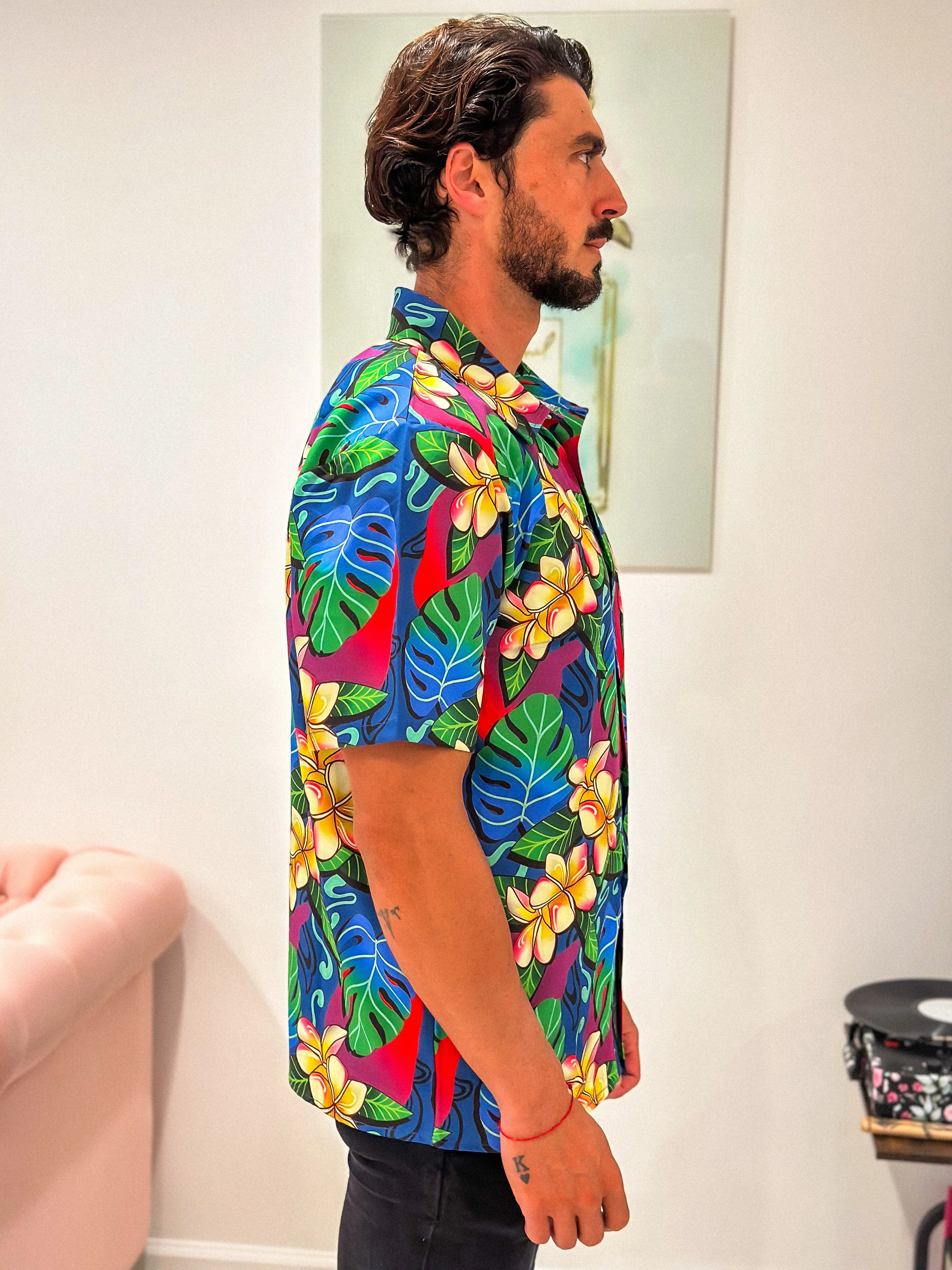 TROPICAL PLUMERIA BUTTON UP COLLARED SHIRT