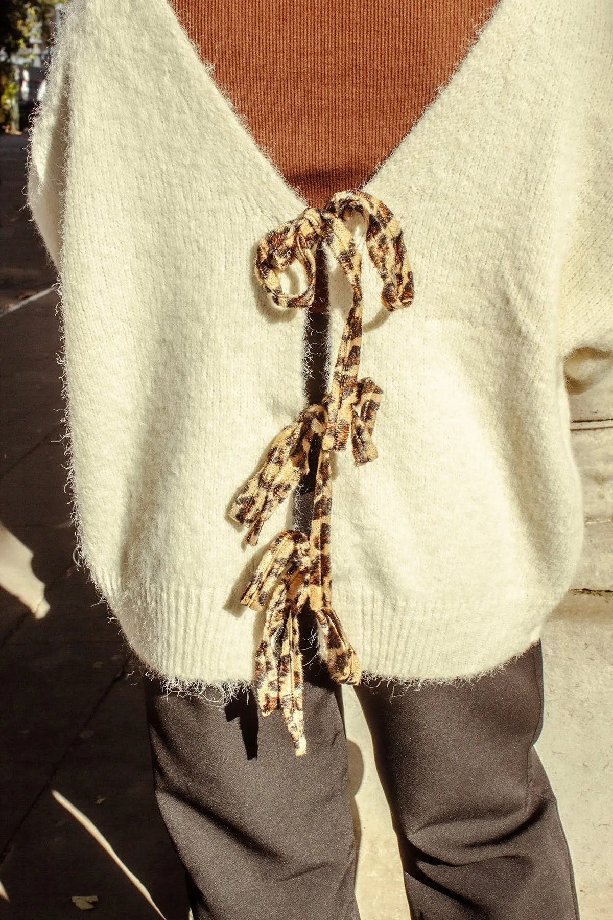 V Cut Ribbon Tie Jumper
