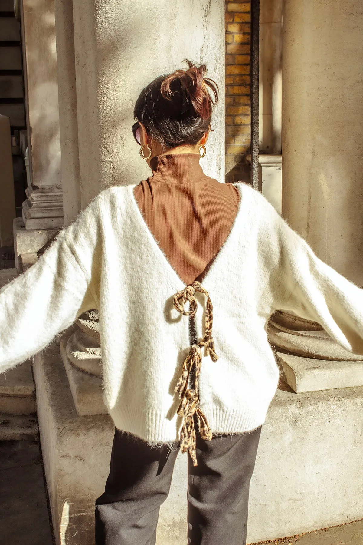 V Cut Ribbon Tie Jumper