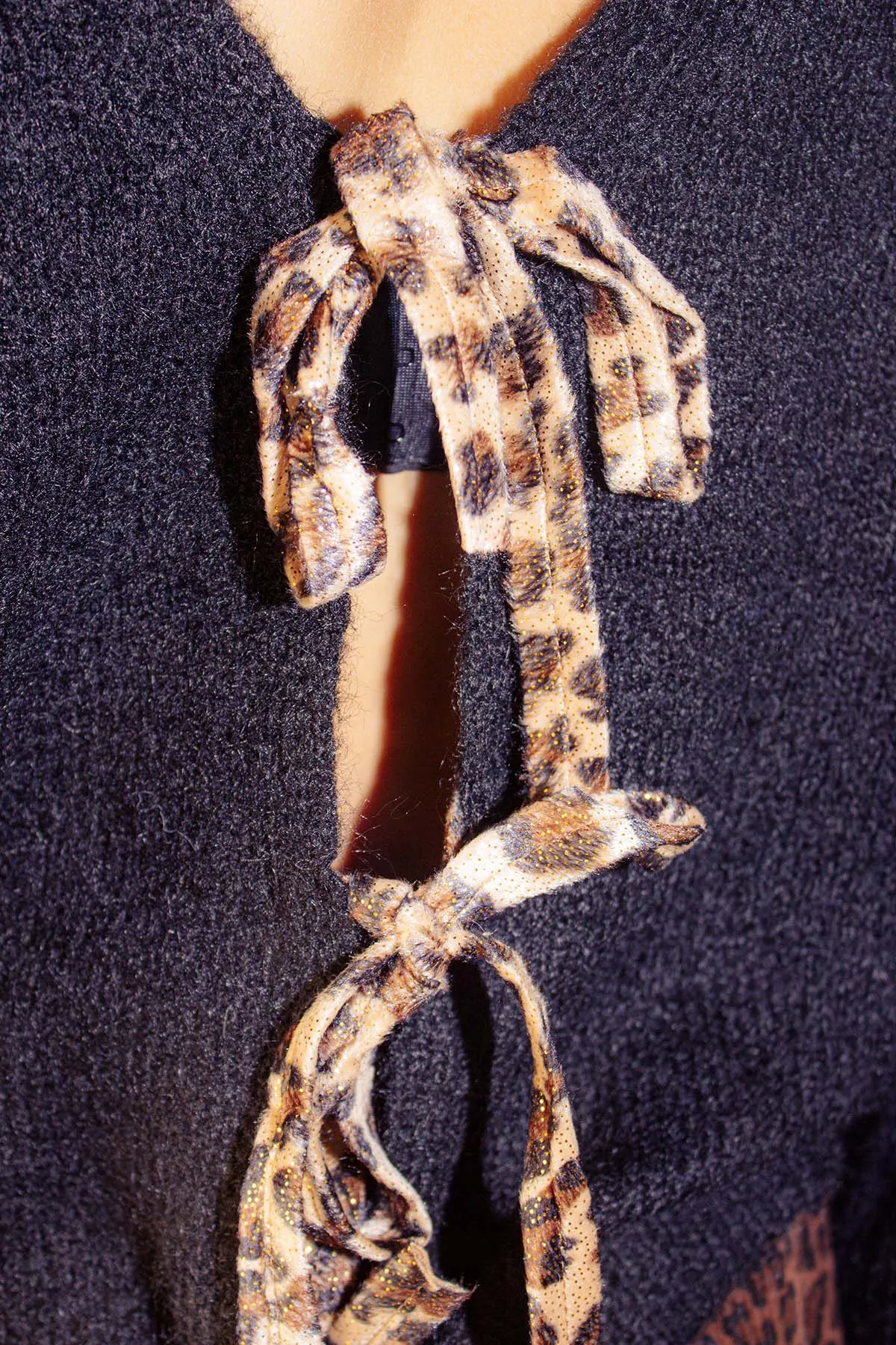 V Cut Ribbon Tie Jumper