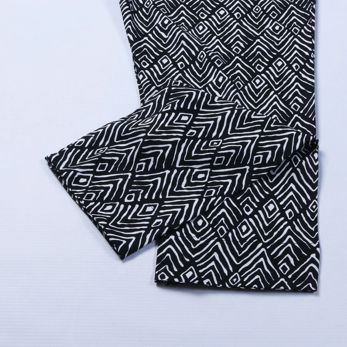 Women's 2Pcs Printed Suit Color Black