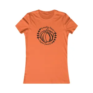 Women's Favorite Tee-Pumpkin Kisses