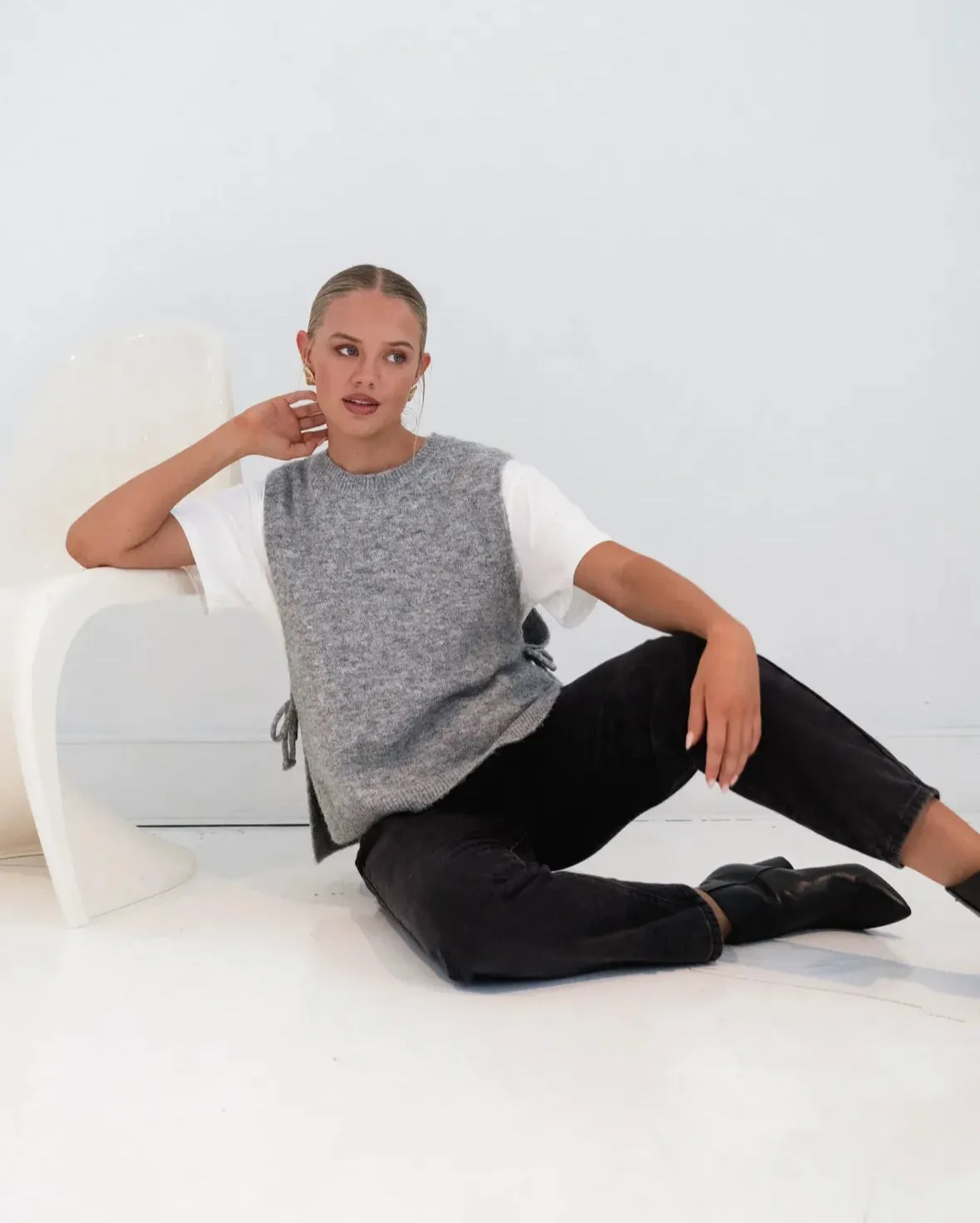 Wynter Knit Vest - Grey